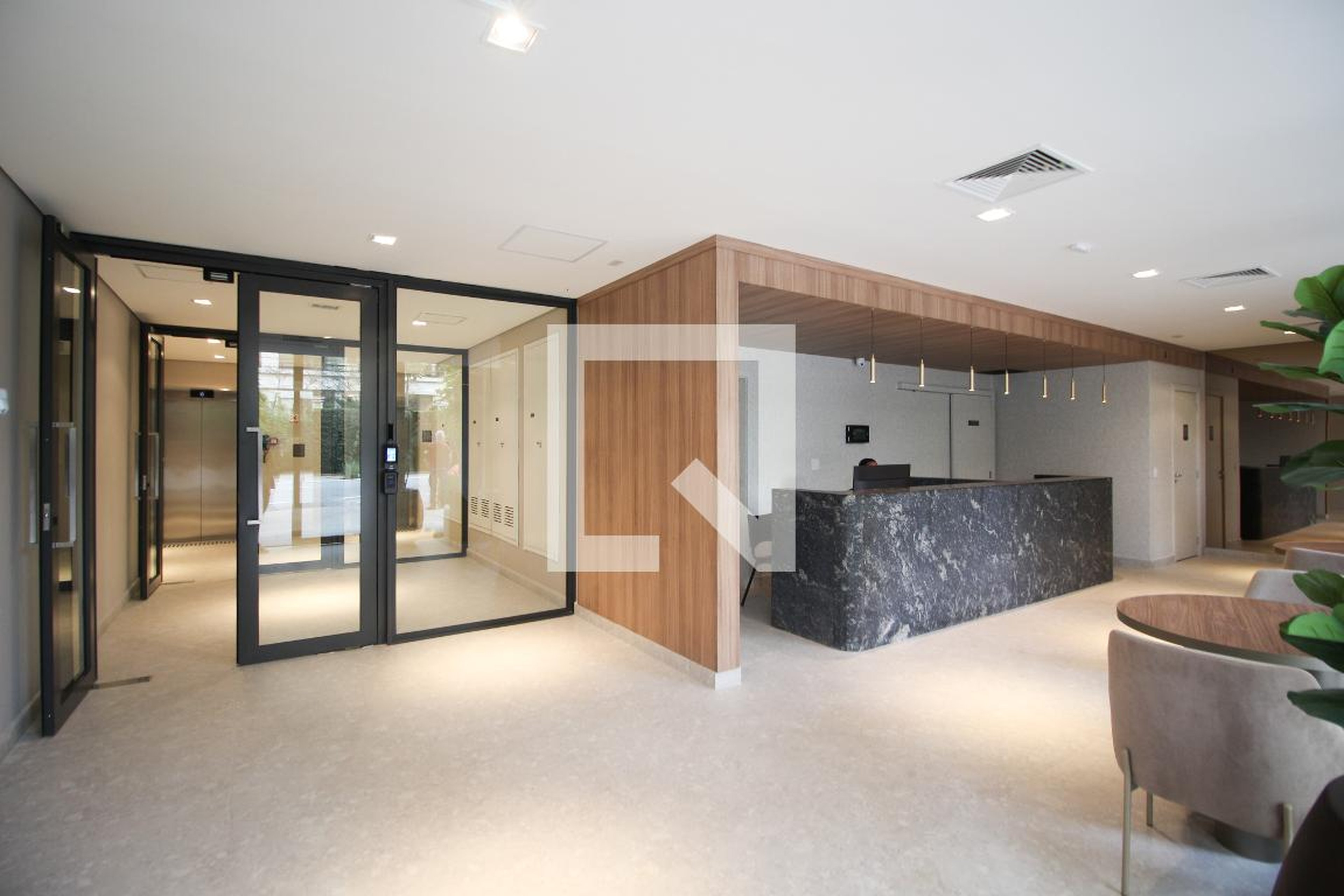 Hall - Astéri by VIEWCO