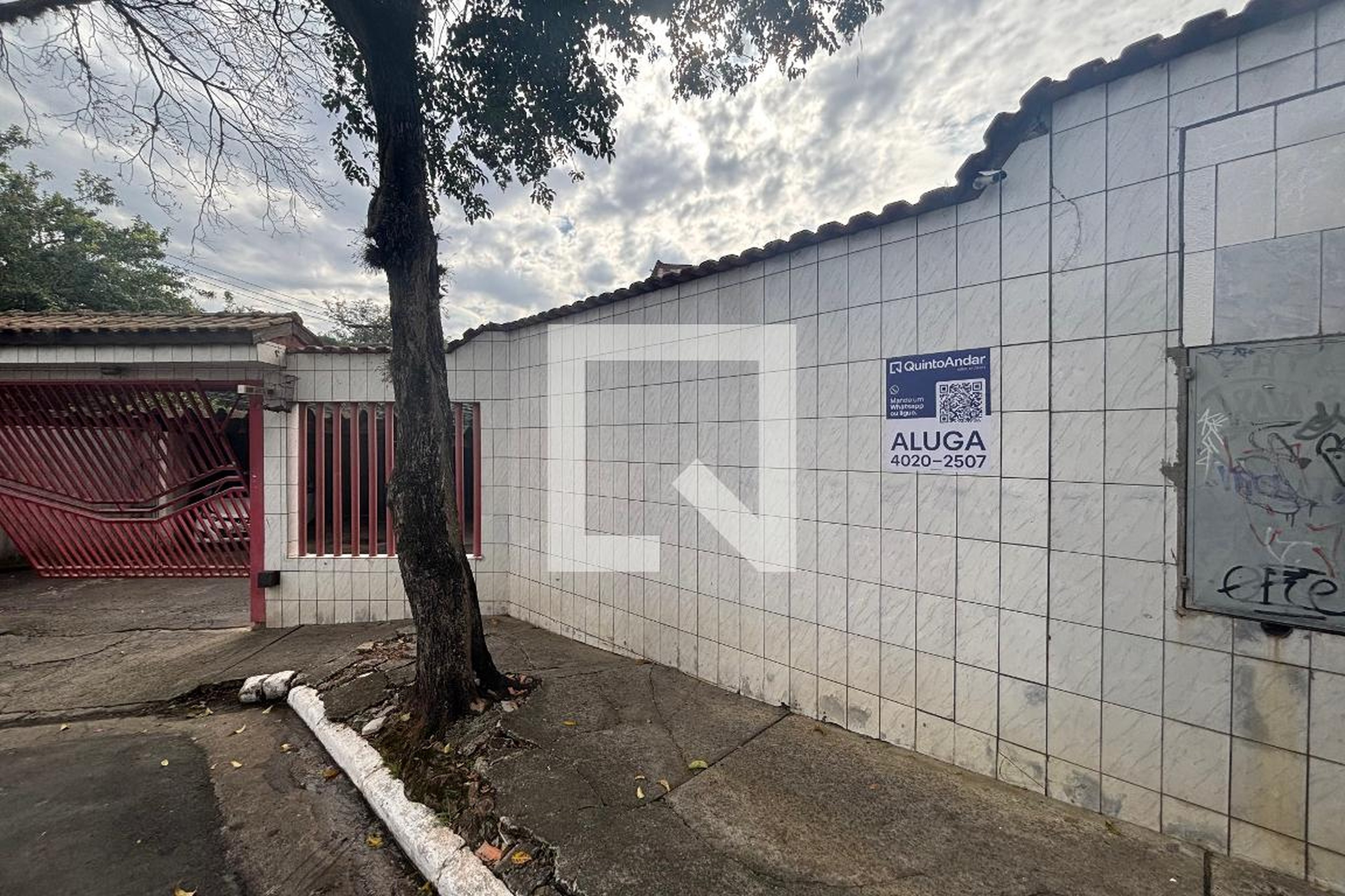 Fachada Condomínio em Rua Padre Tomás de Vilanova, 122