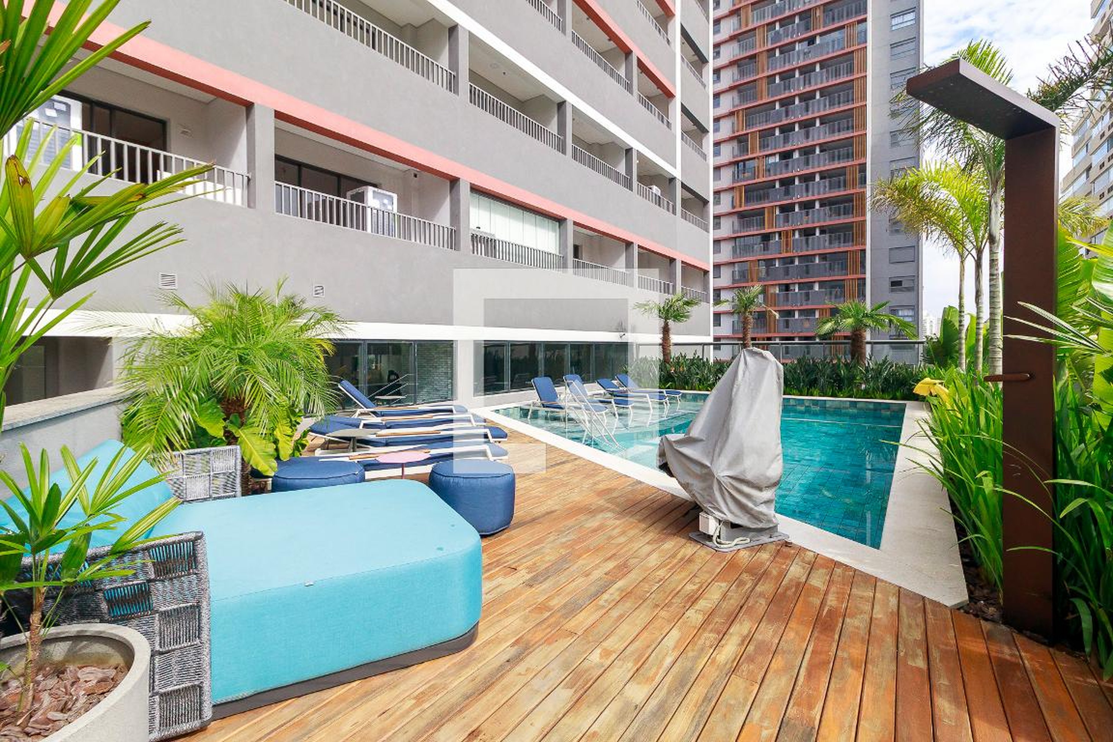 Piscina - Fibra Experts | HW Studios