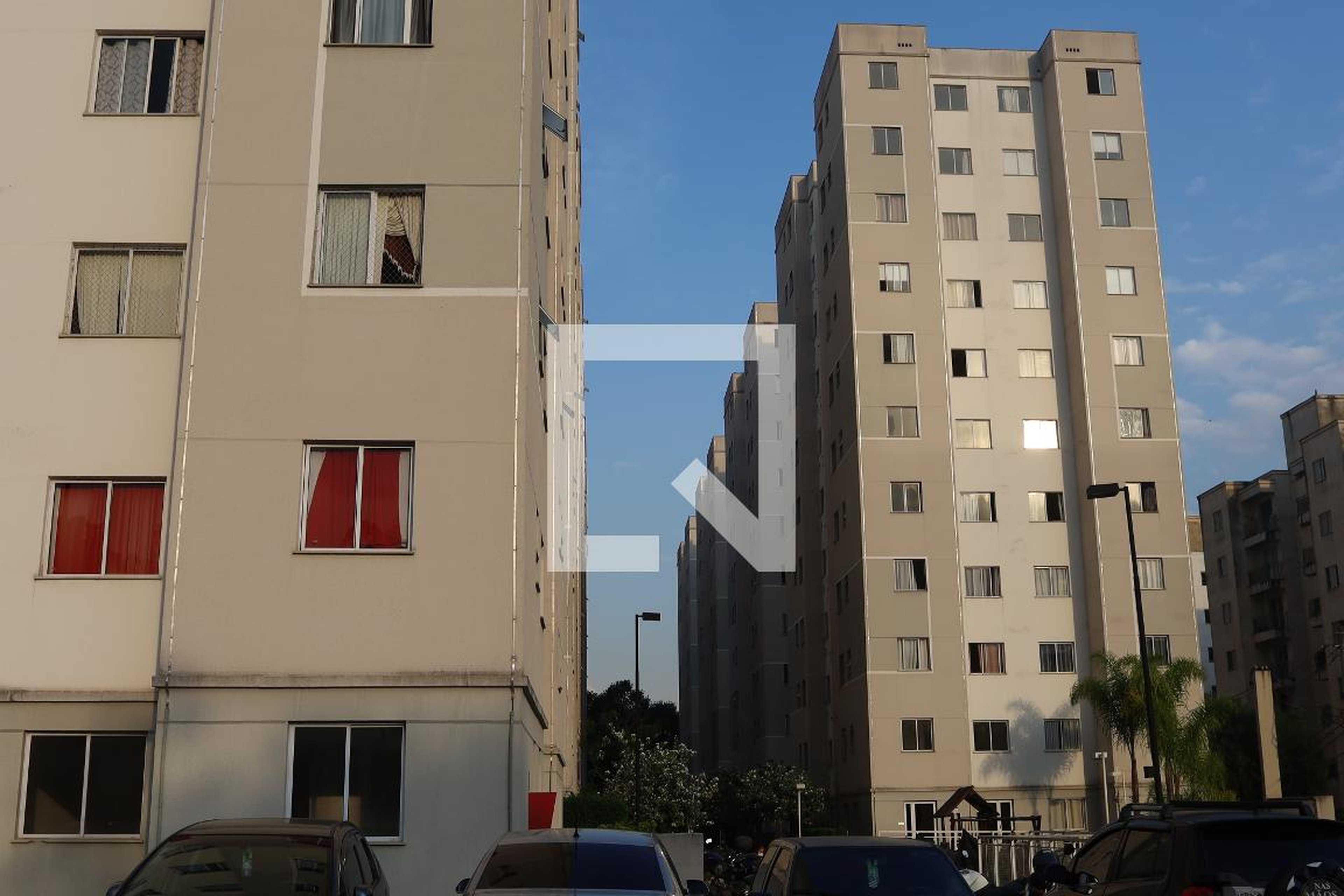 Fachada Condomínio Praça Estação Jandira
