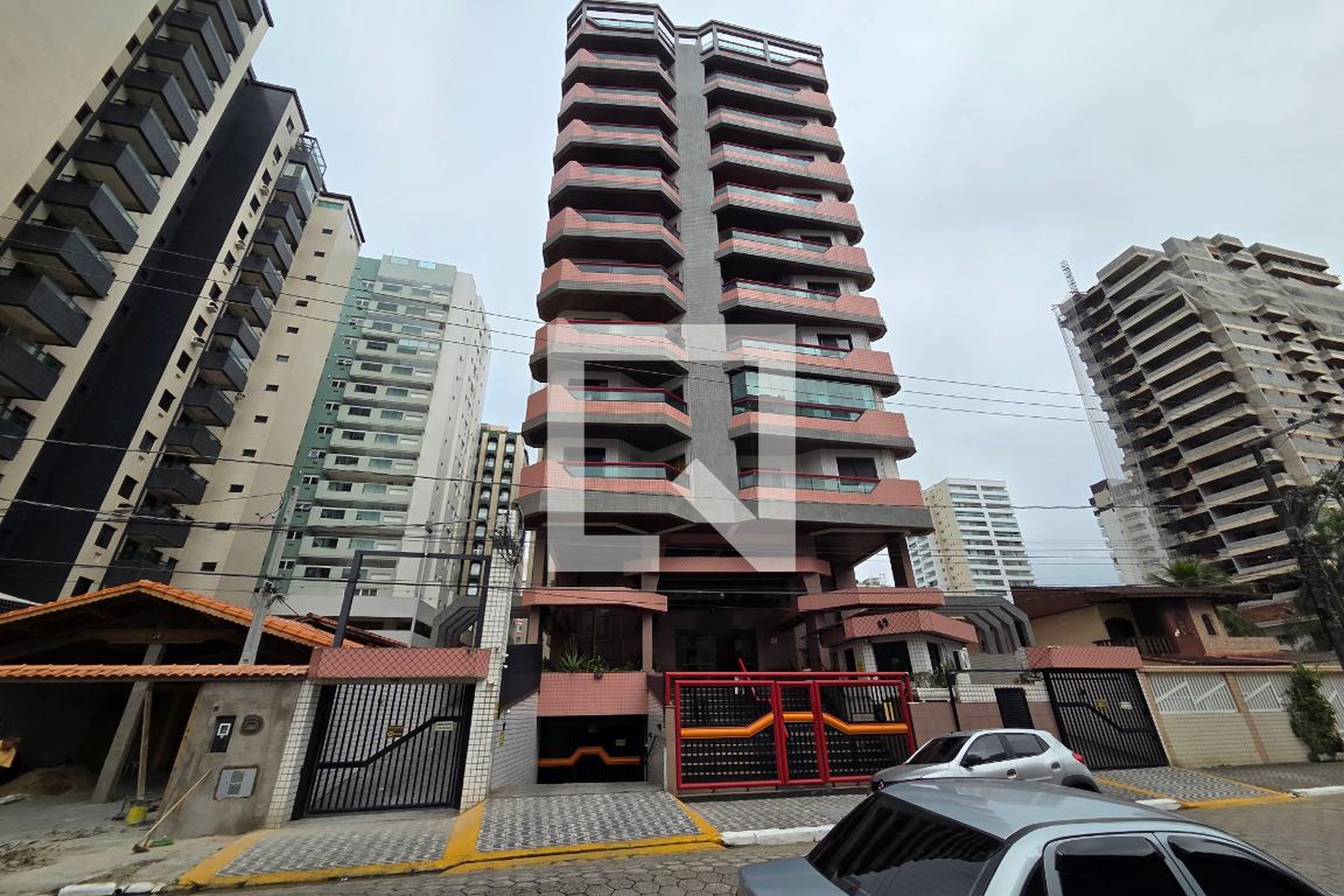 Fachada Condomínio Rosales