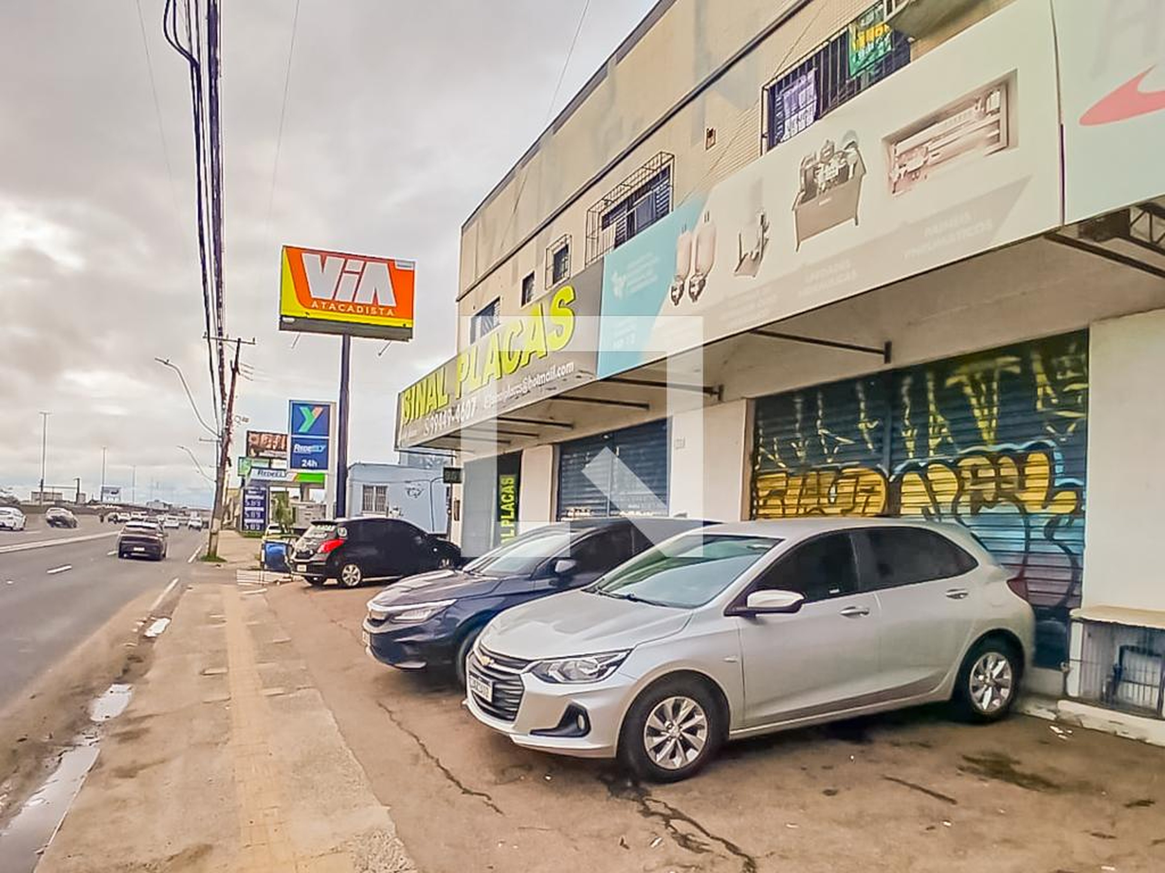 Fachada Condomínio em Avenida Getúlio Vargas, 939