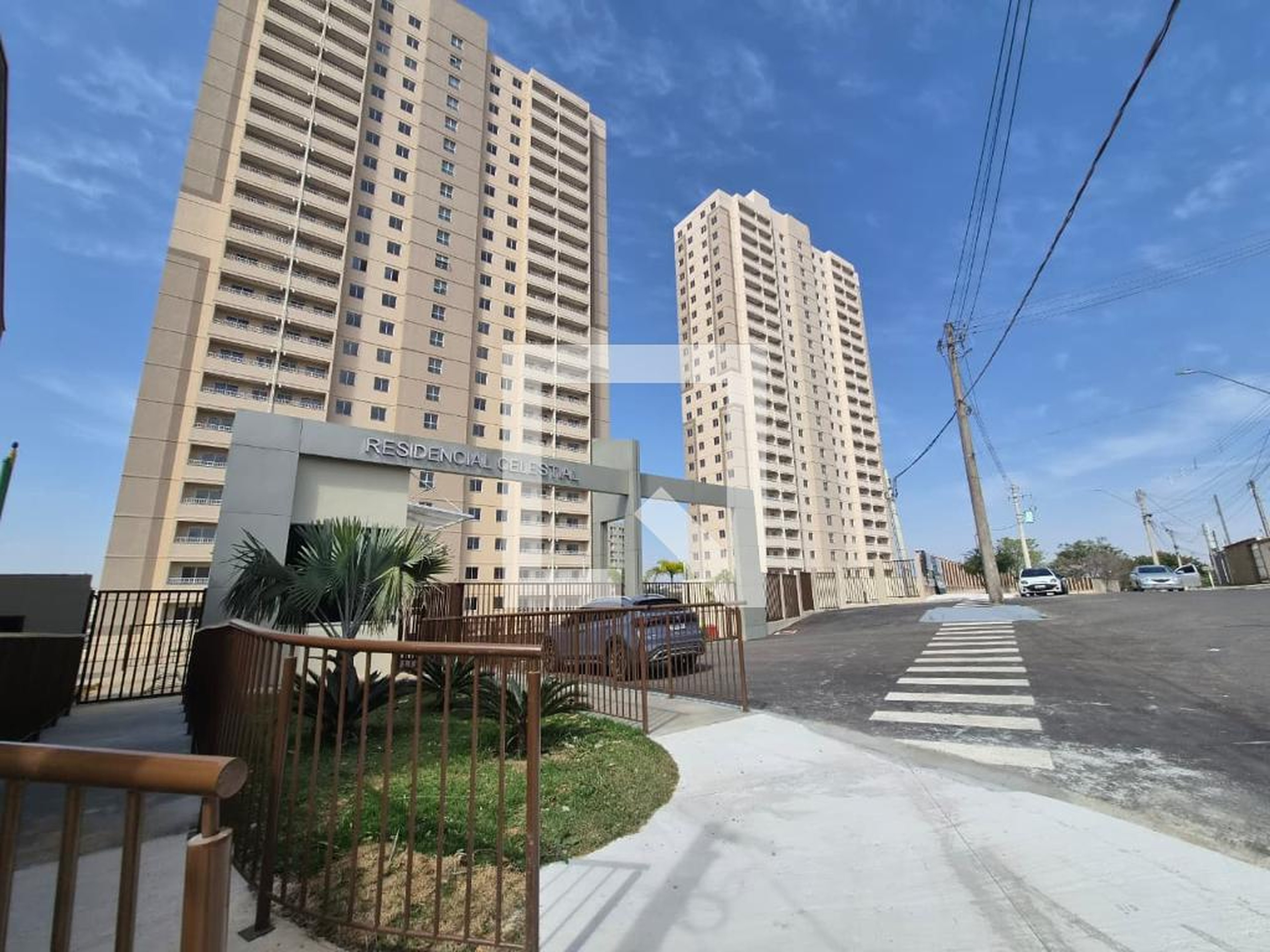 Fachada Residencial Celestial