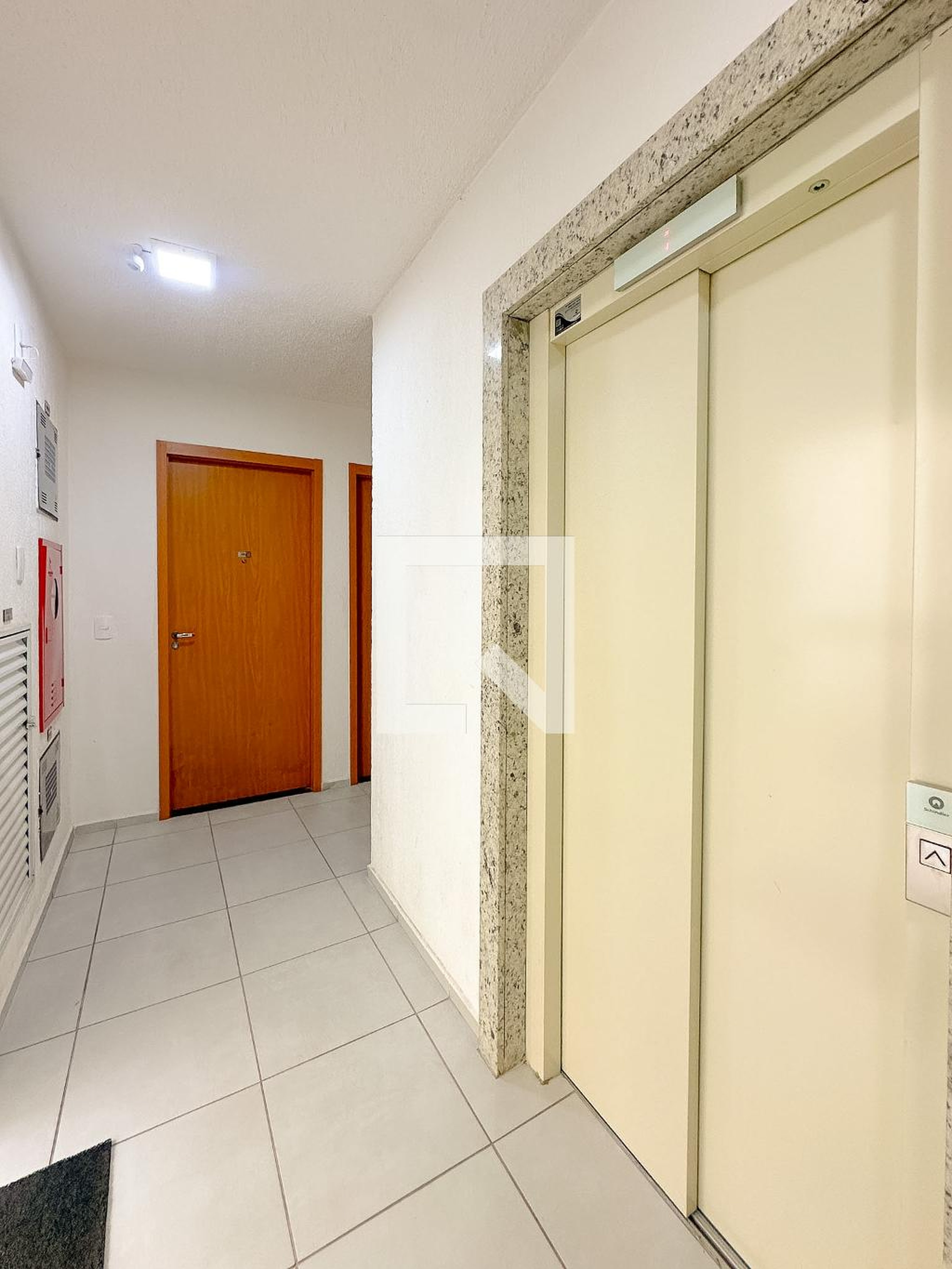 Elevador - Residencial Flores do Outono
