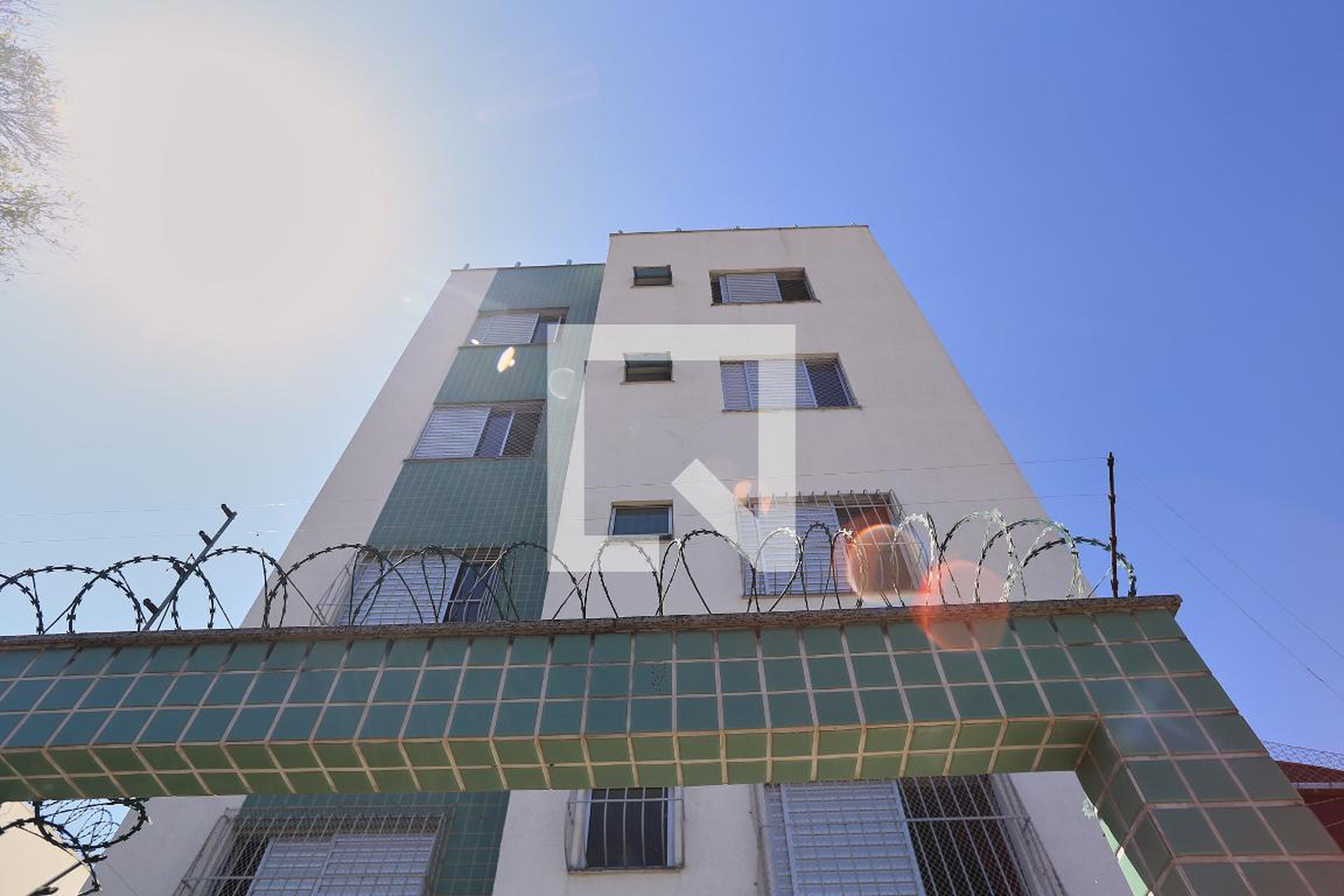 Fachada Condomínio em Rua Cassiterita, 888
