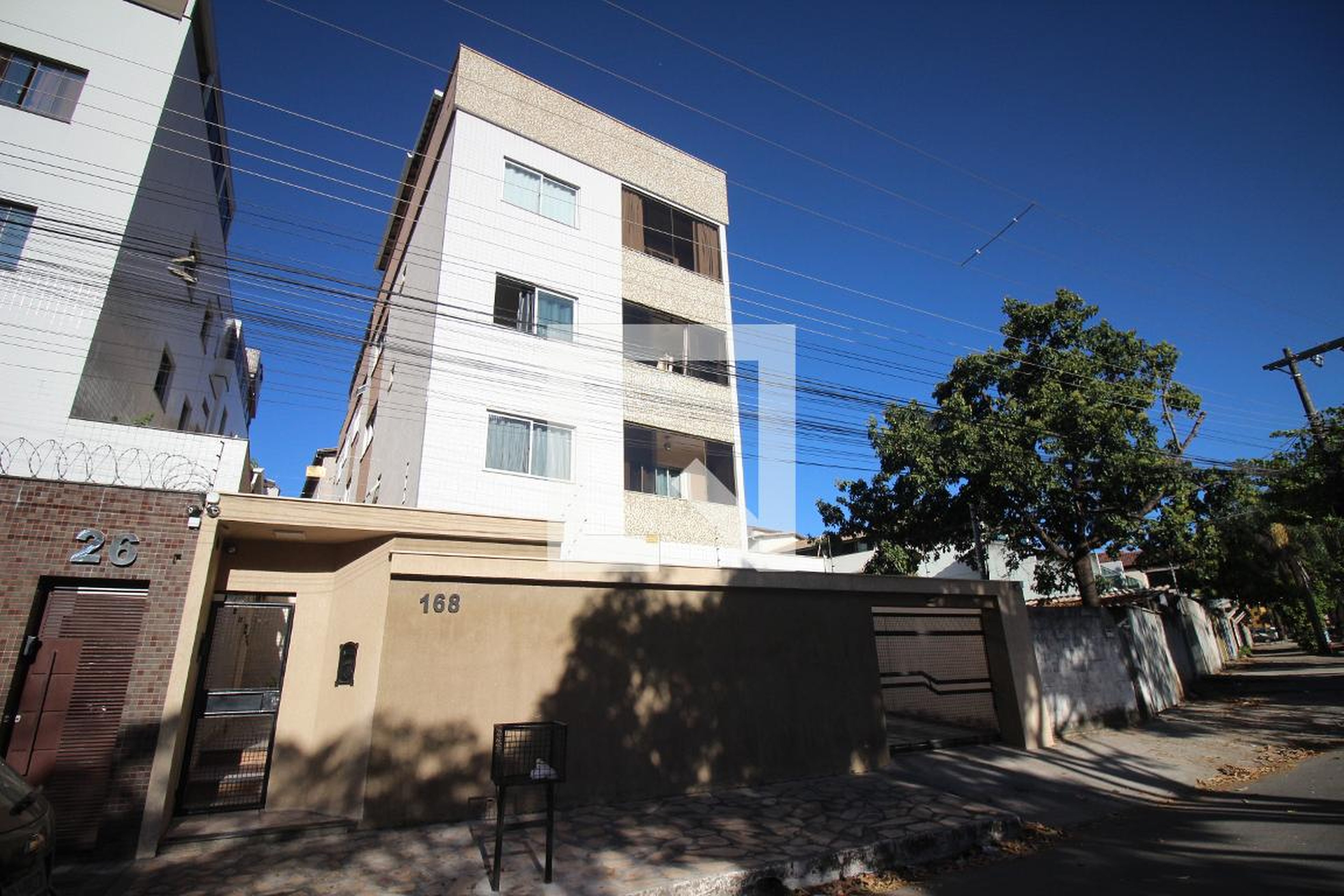 Fachada Condomínio em Avenida Doutor Guilhermino de Oliveira, 168