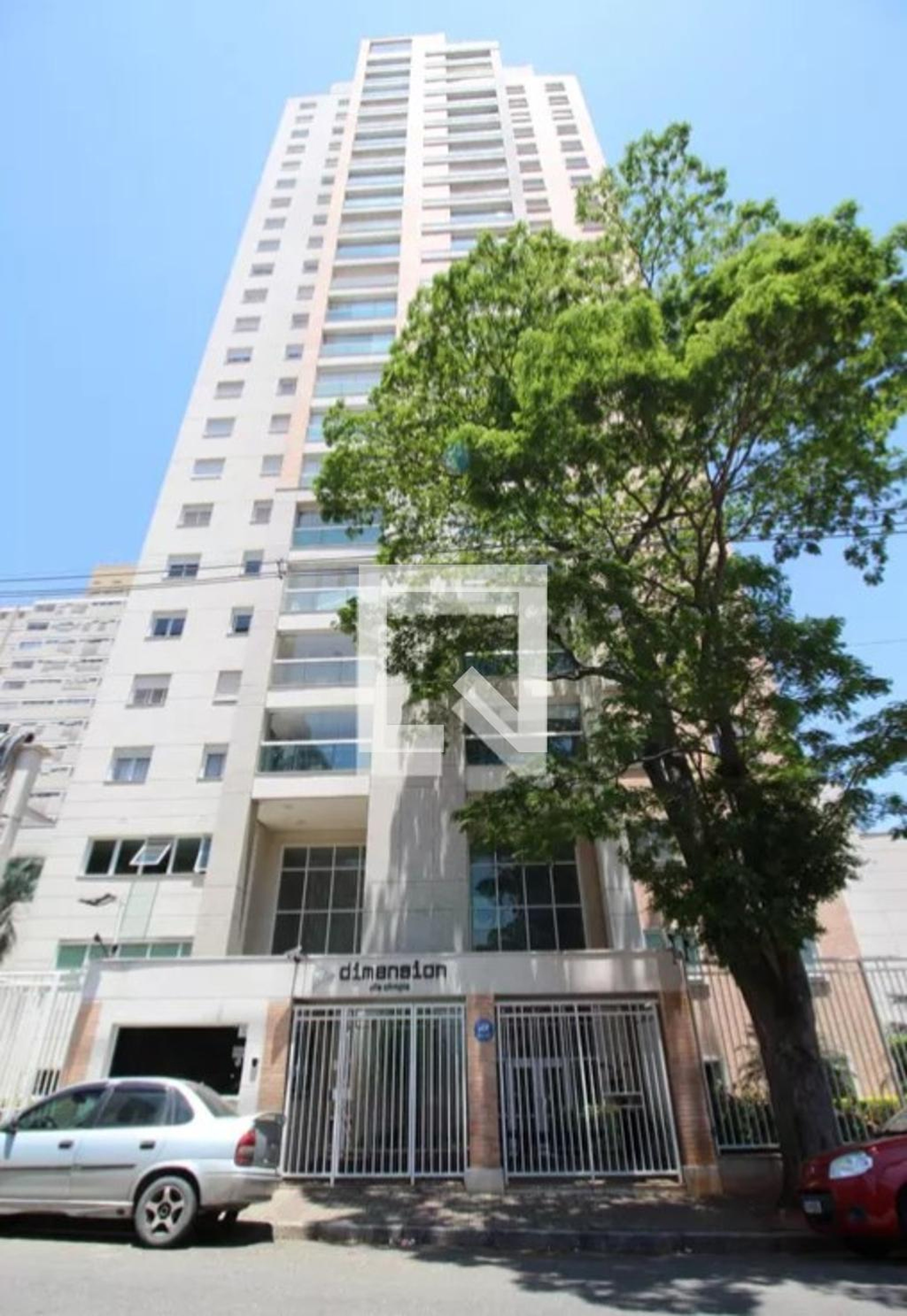 Fachada Condomínio em Rua Alvorada, 330