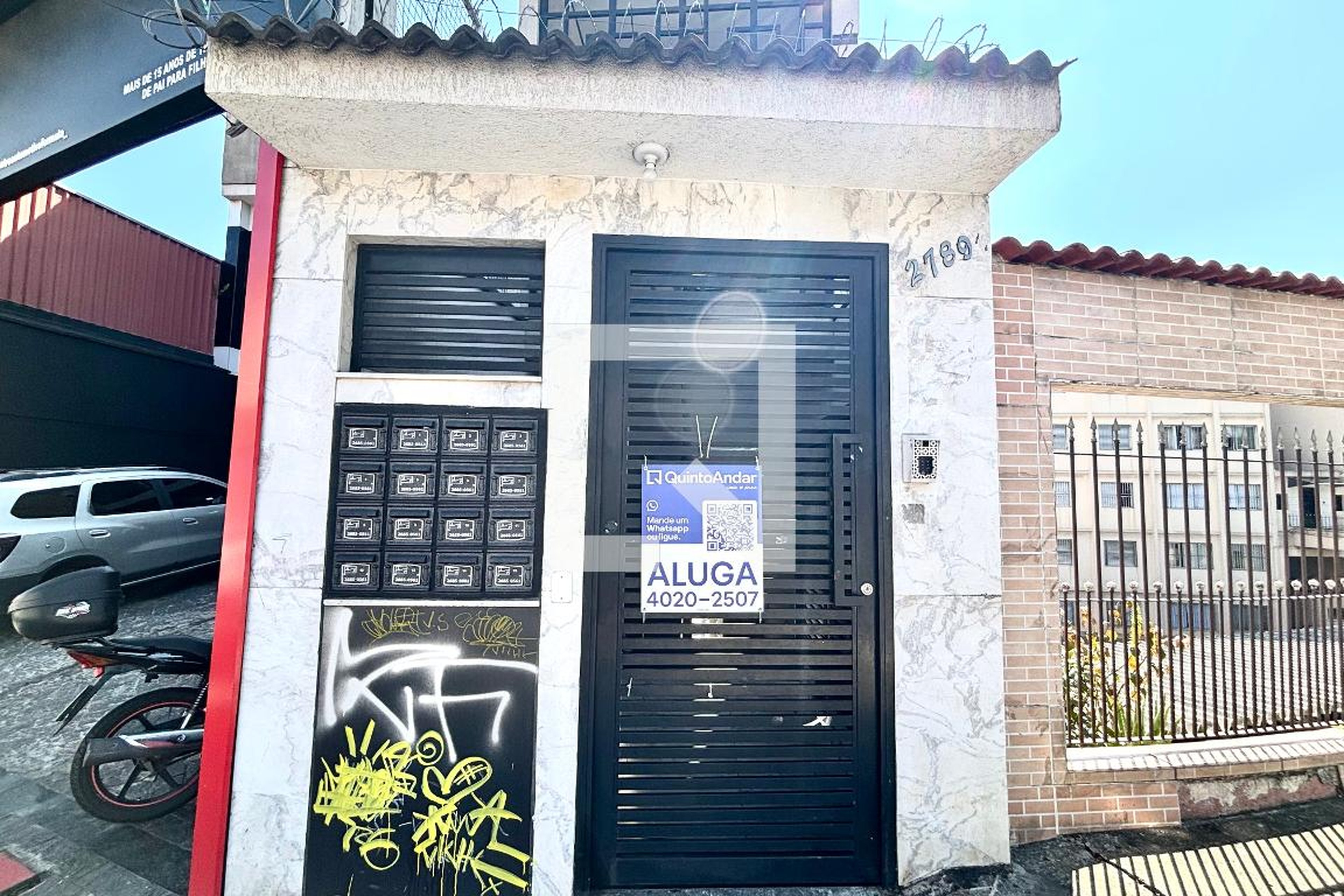 Fachada Condomínio em Avenida São Miguel, 2789