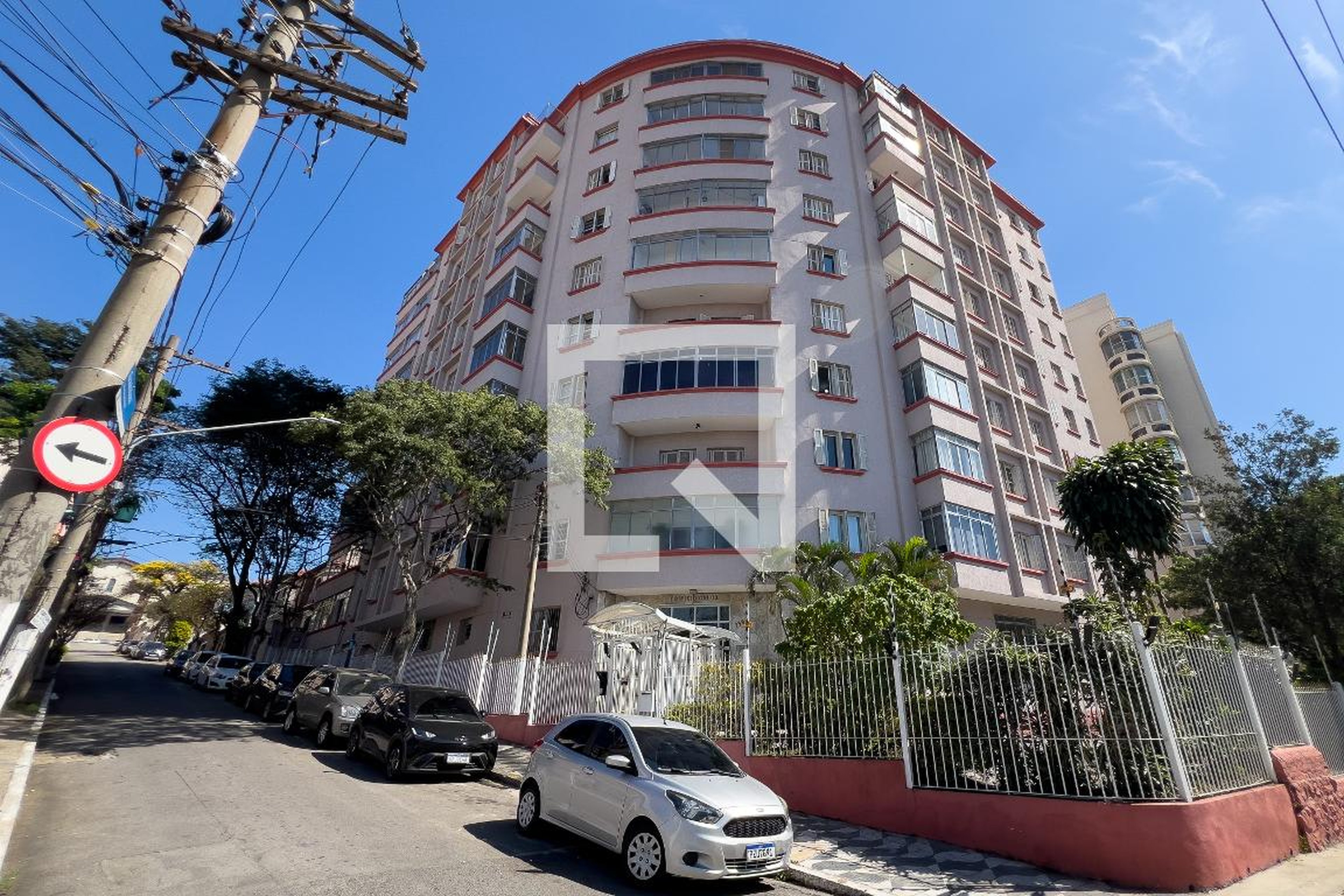Fachada Edifício Calux