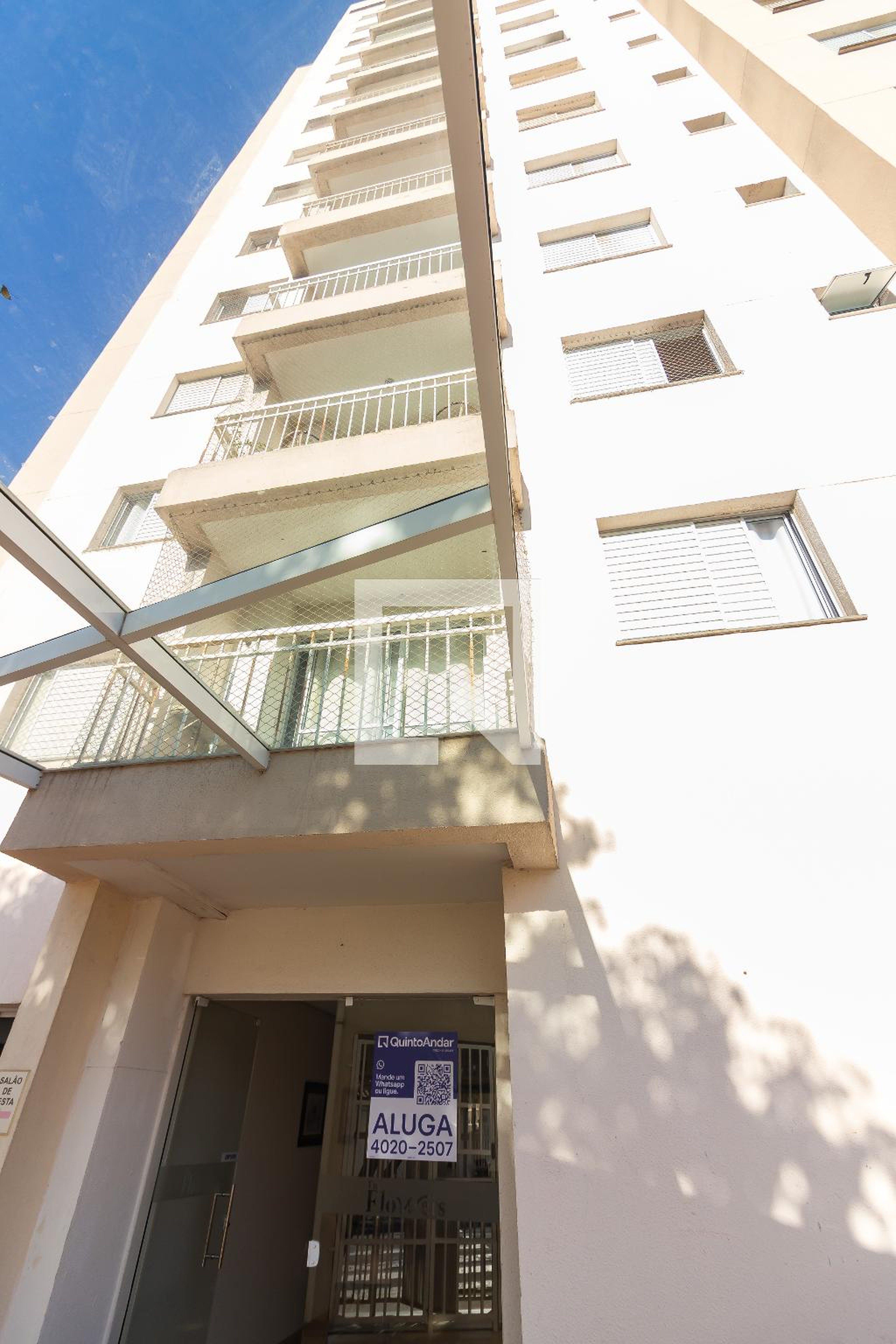 Fachada Residencial The Flowers