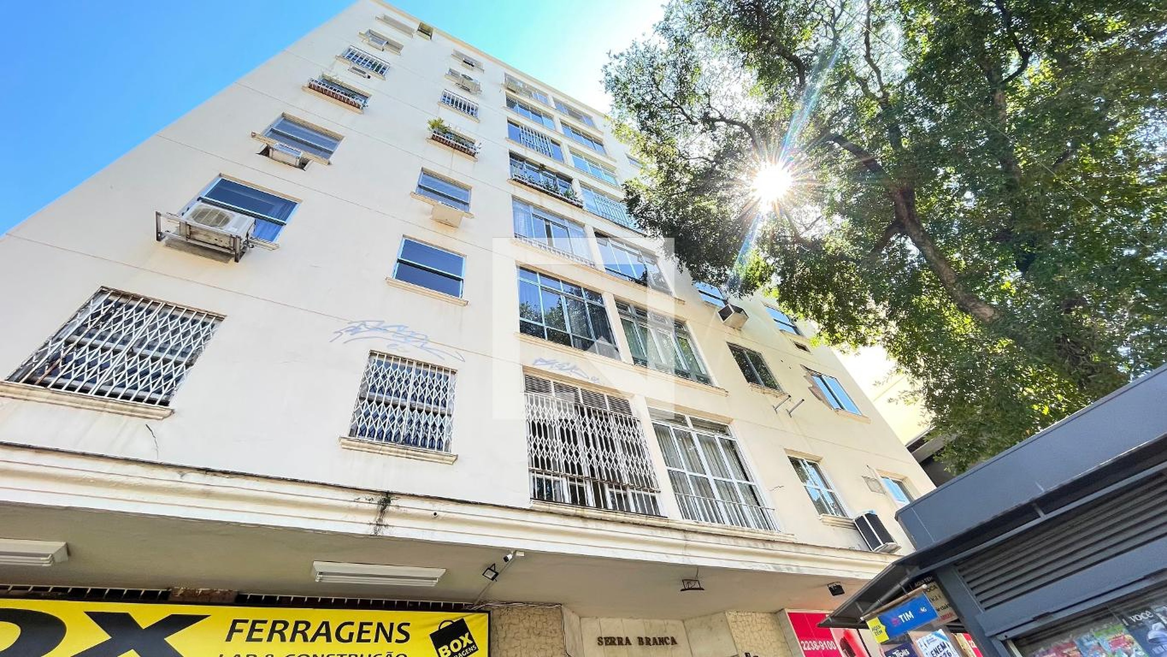 Fachada Condomínio em Rua Conde de Bonfim, 470