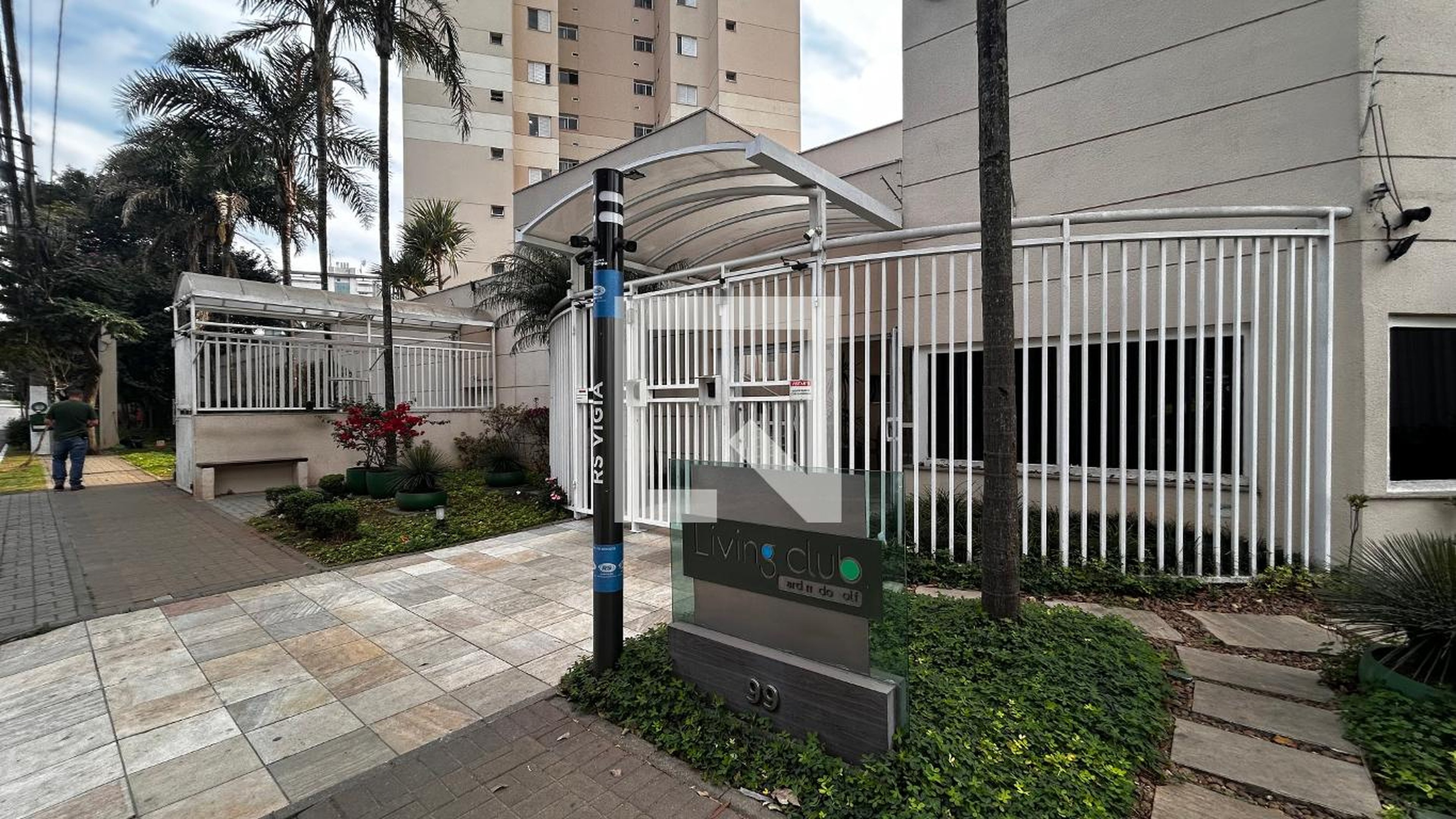 Fachada Condomínio Living Club