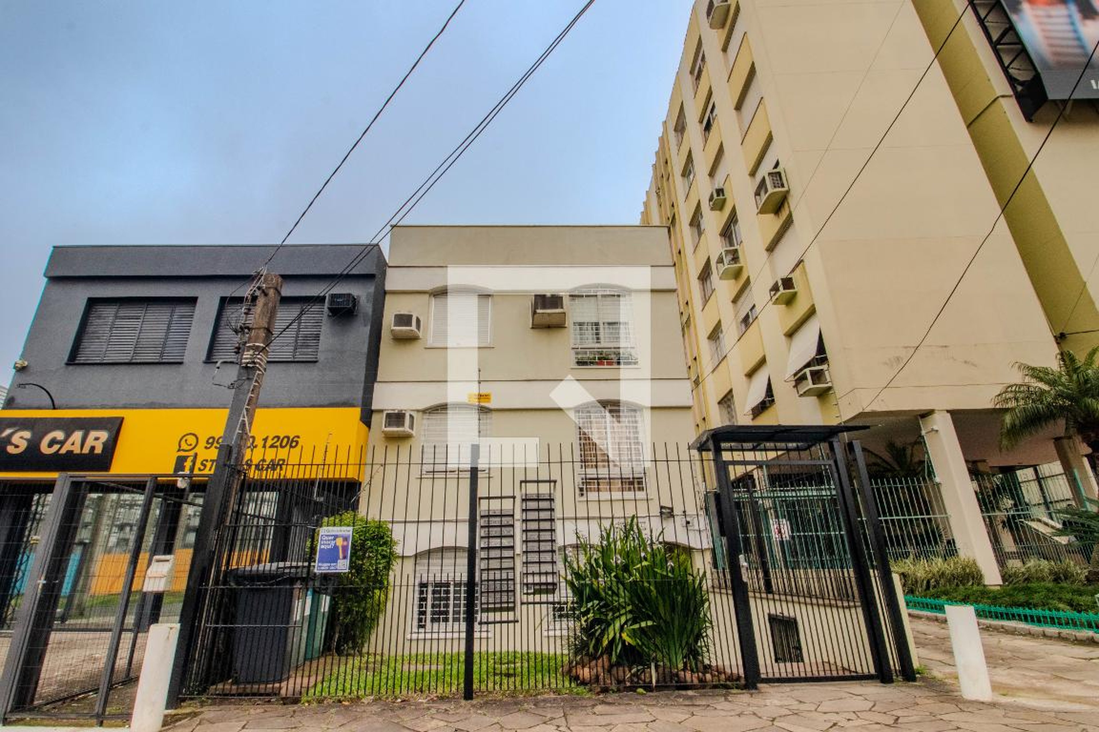 Fachada Condomínio em Avenida Coronel Lucas de Oliveira, 2902
