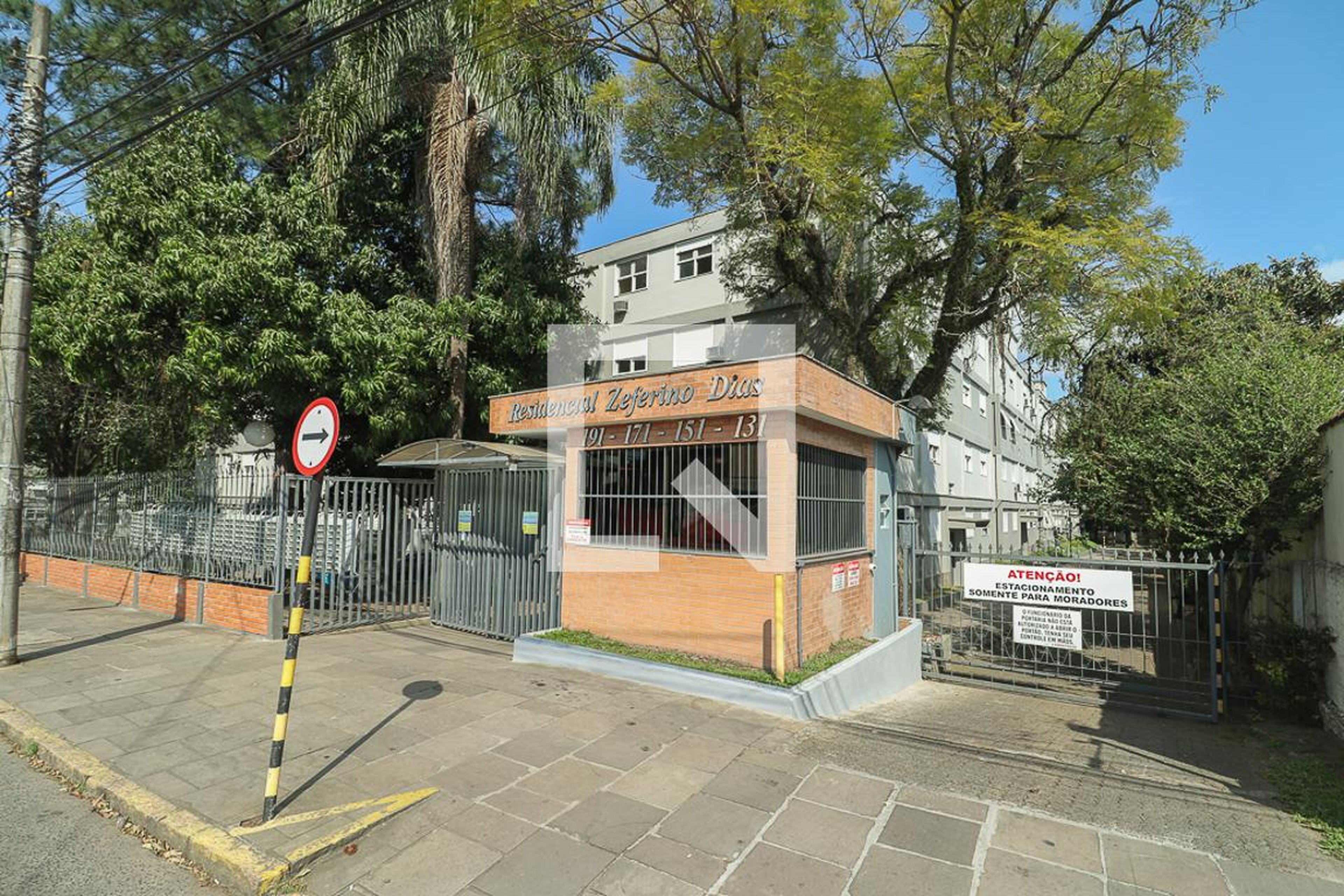 Fachada Residencial Zeferino Dias