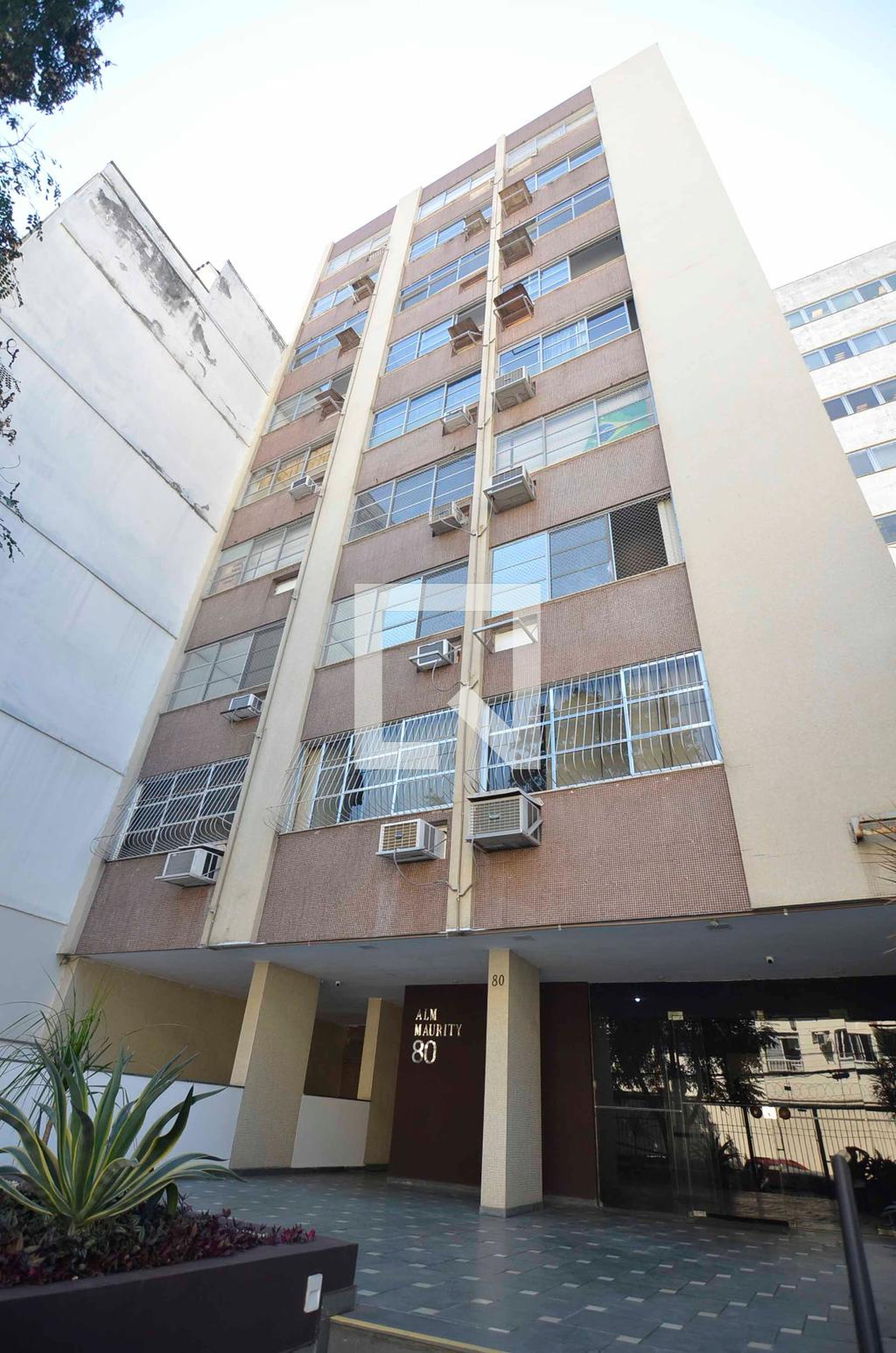 Fachada Condomínio Almirante Maurity