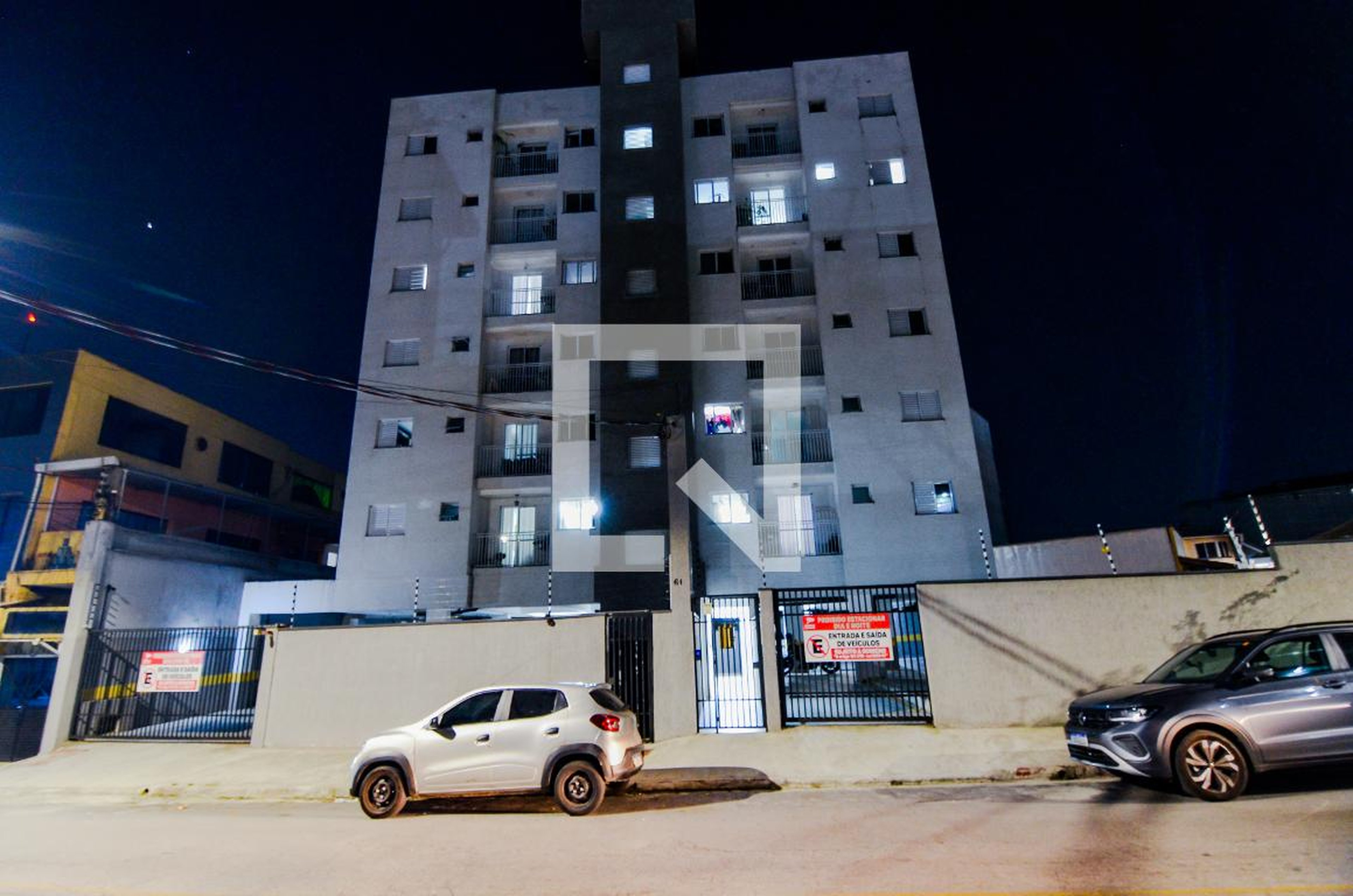 Fachada do Prédio Condomínio em Rua Paulo Castaldelli, 61