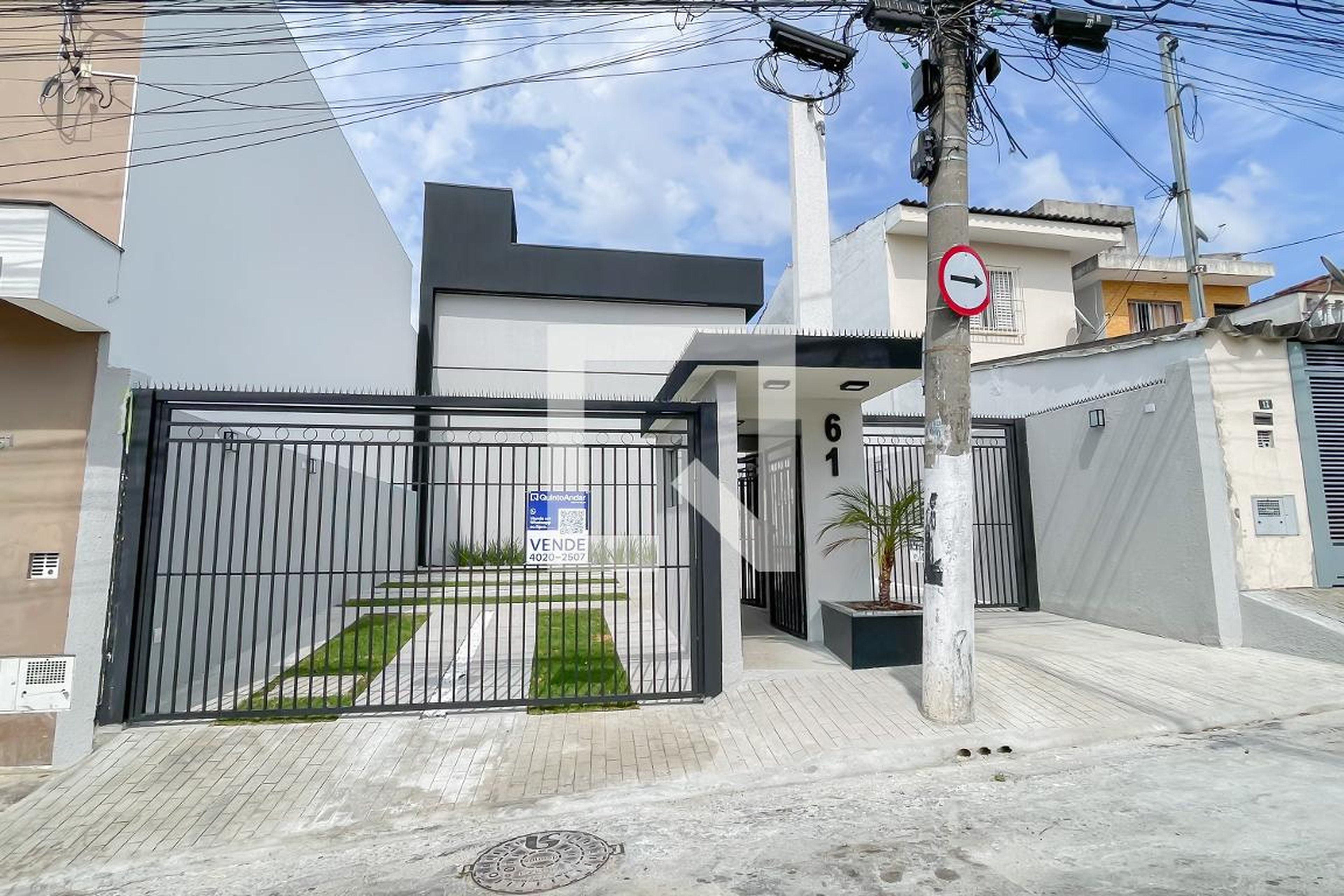 Fachada Condomínio em Rua Marina, 61