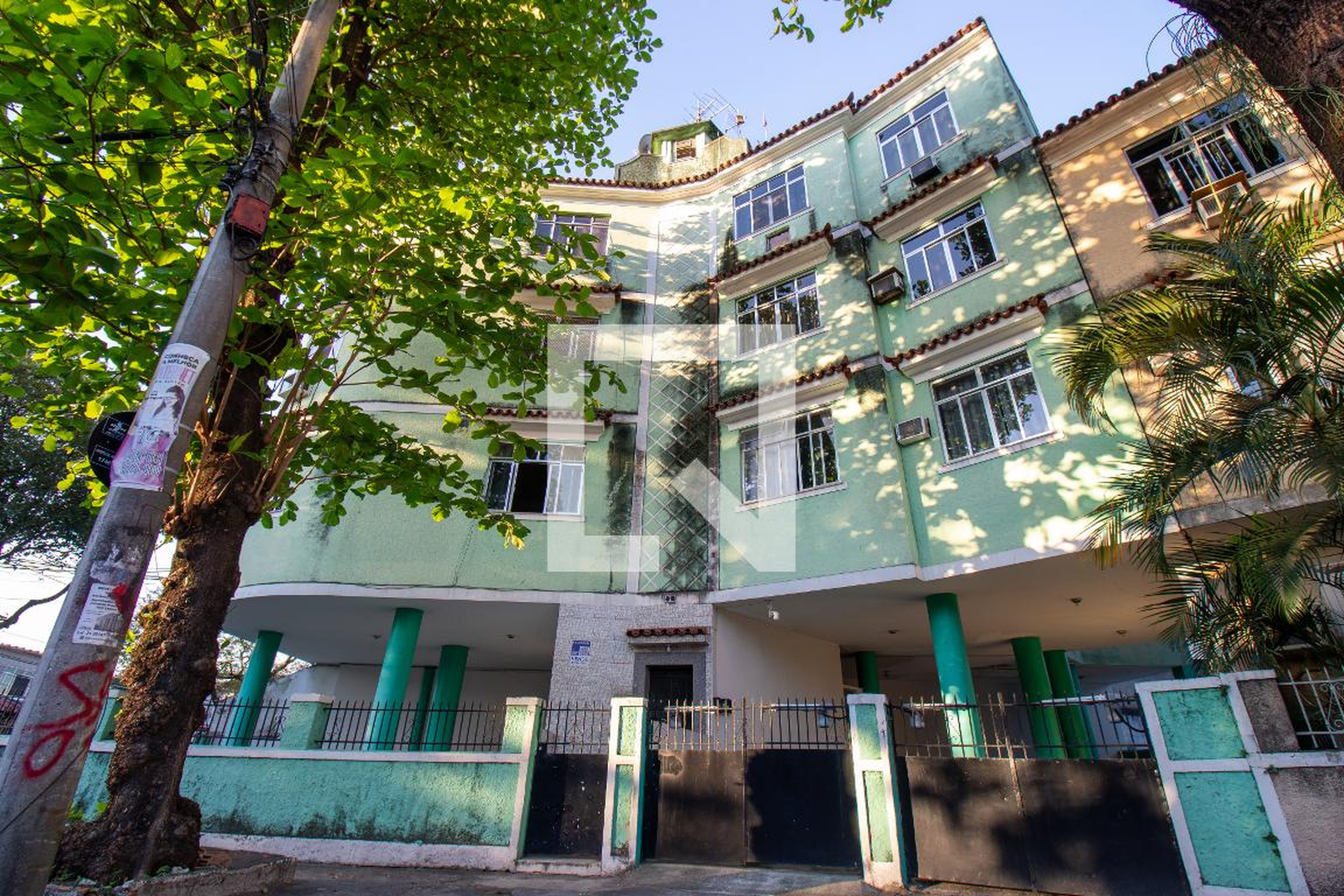 Fachada Condomínio em Praça Caí, 7
