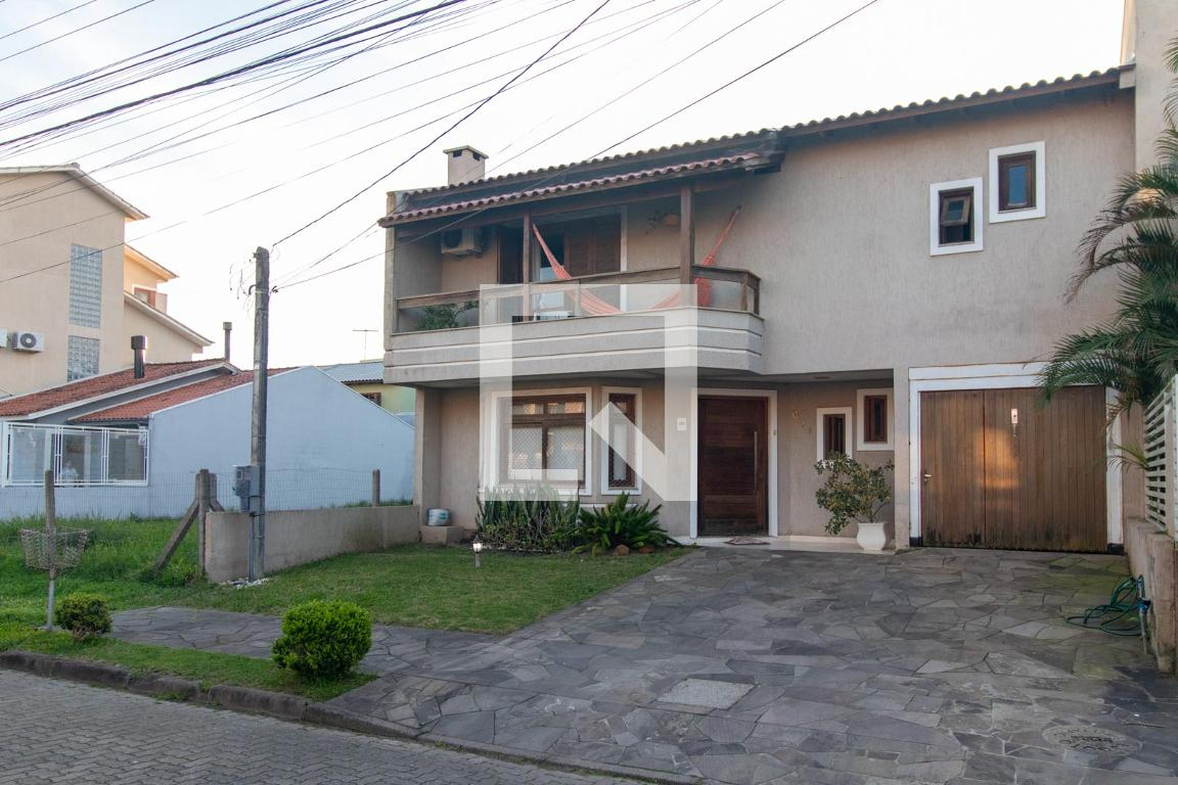 Fachada Condomínio em Rua Corticeira, 611