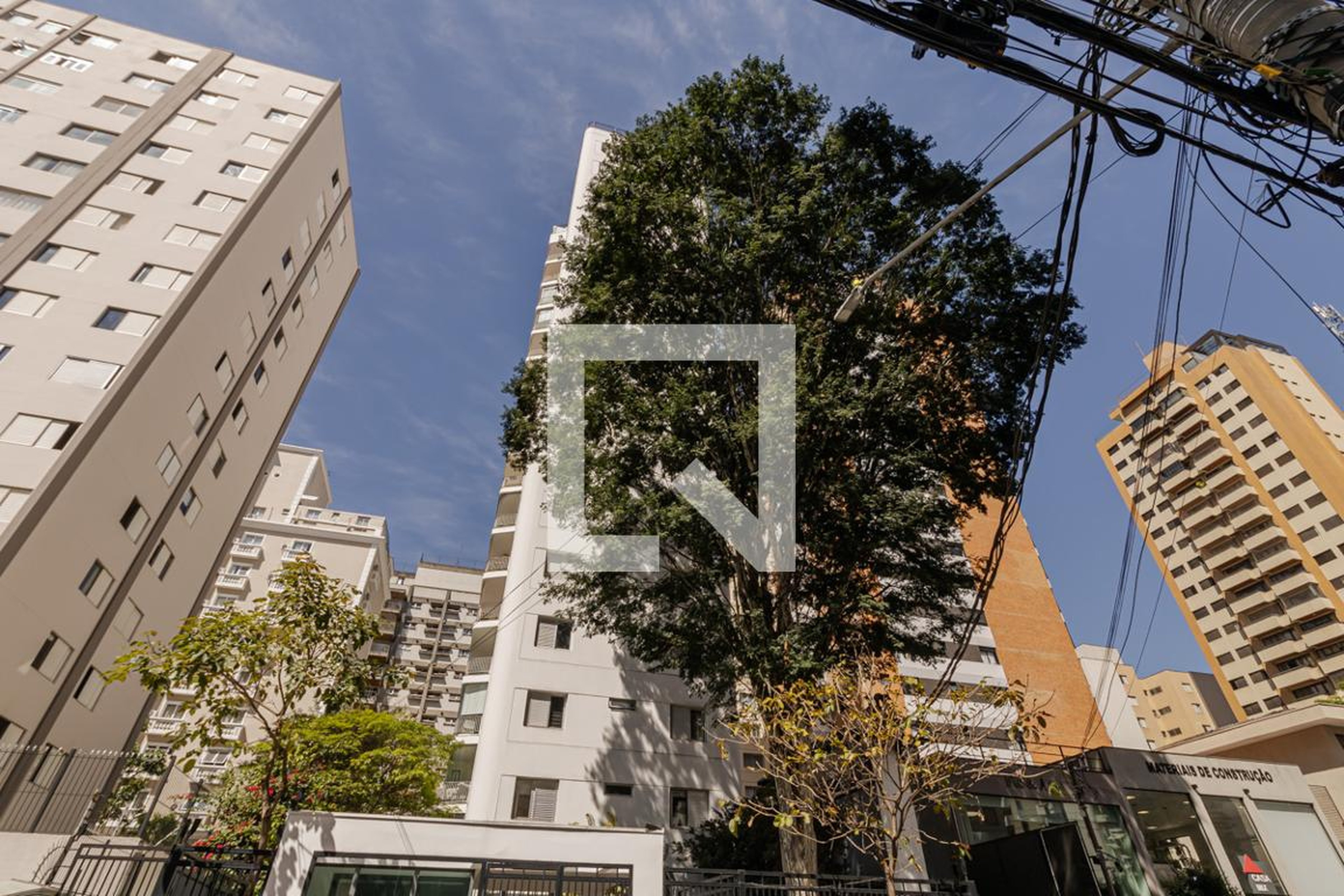 Fachada Condomínio Solar Inhambu