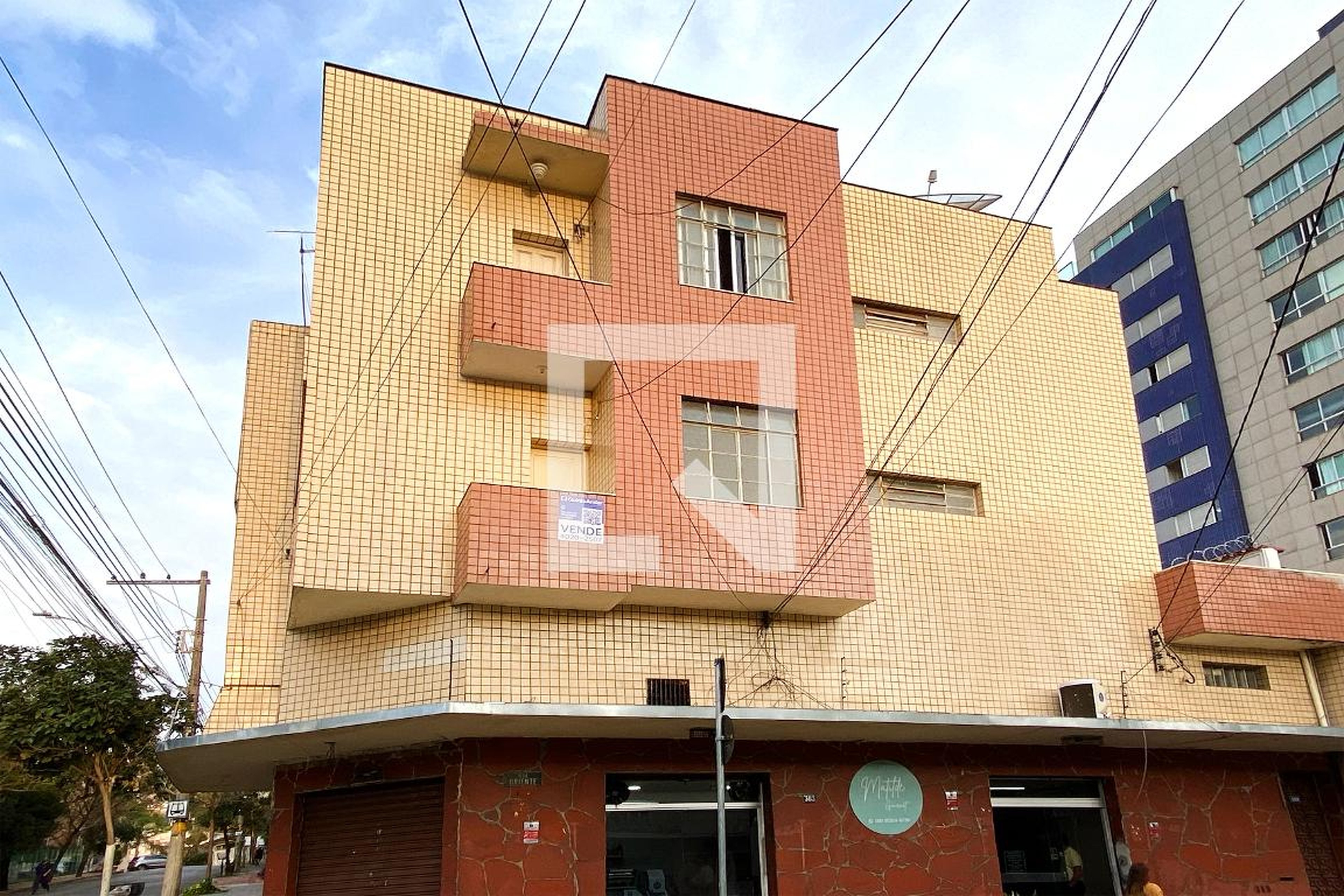Fachada Condomínio em Rua Oriente, 389