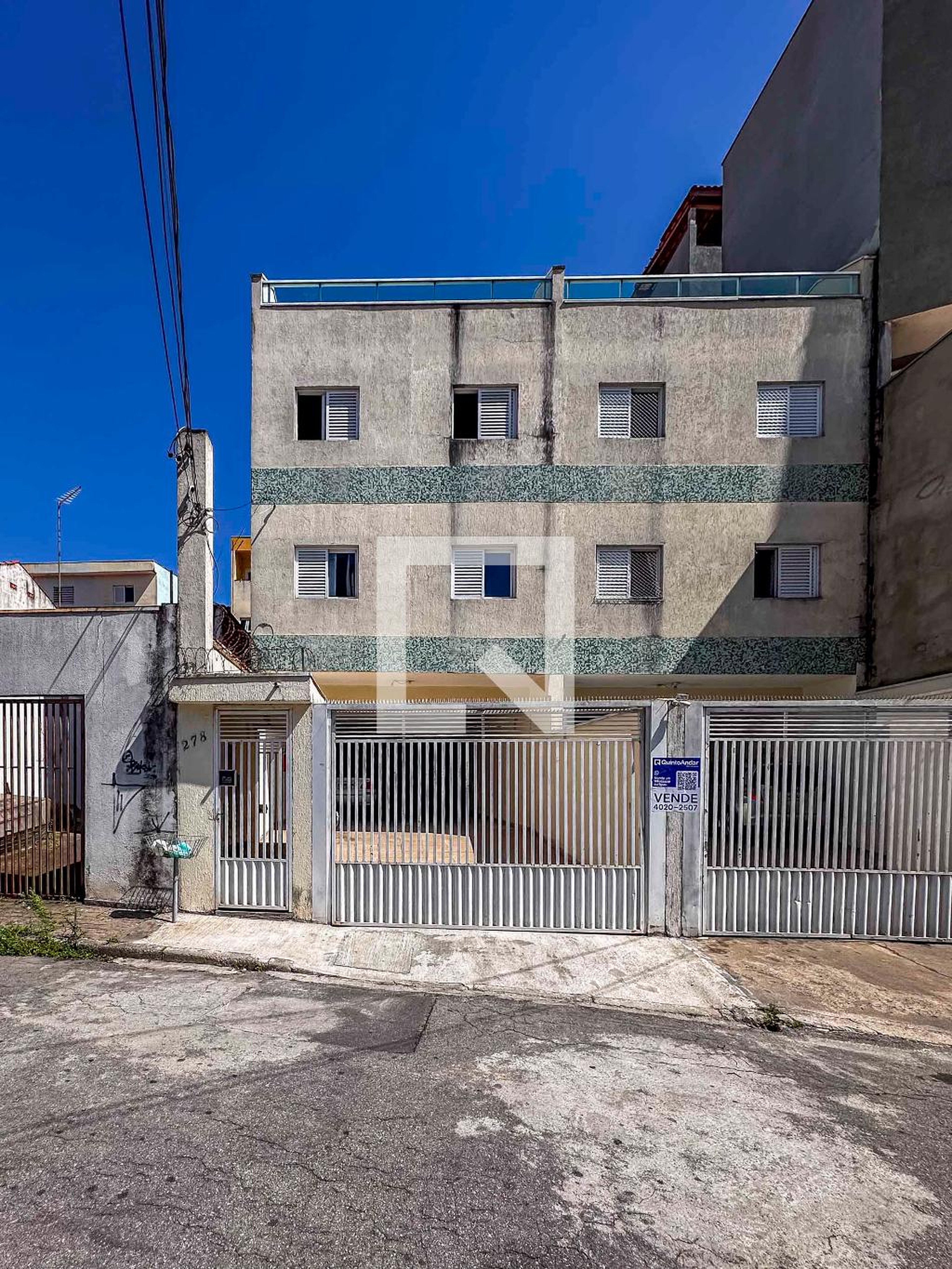 Fachada Condomínio em Rua Caraíbas, 272
