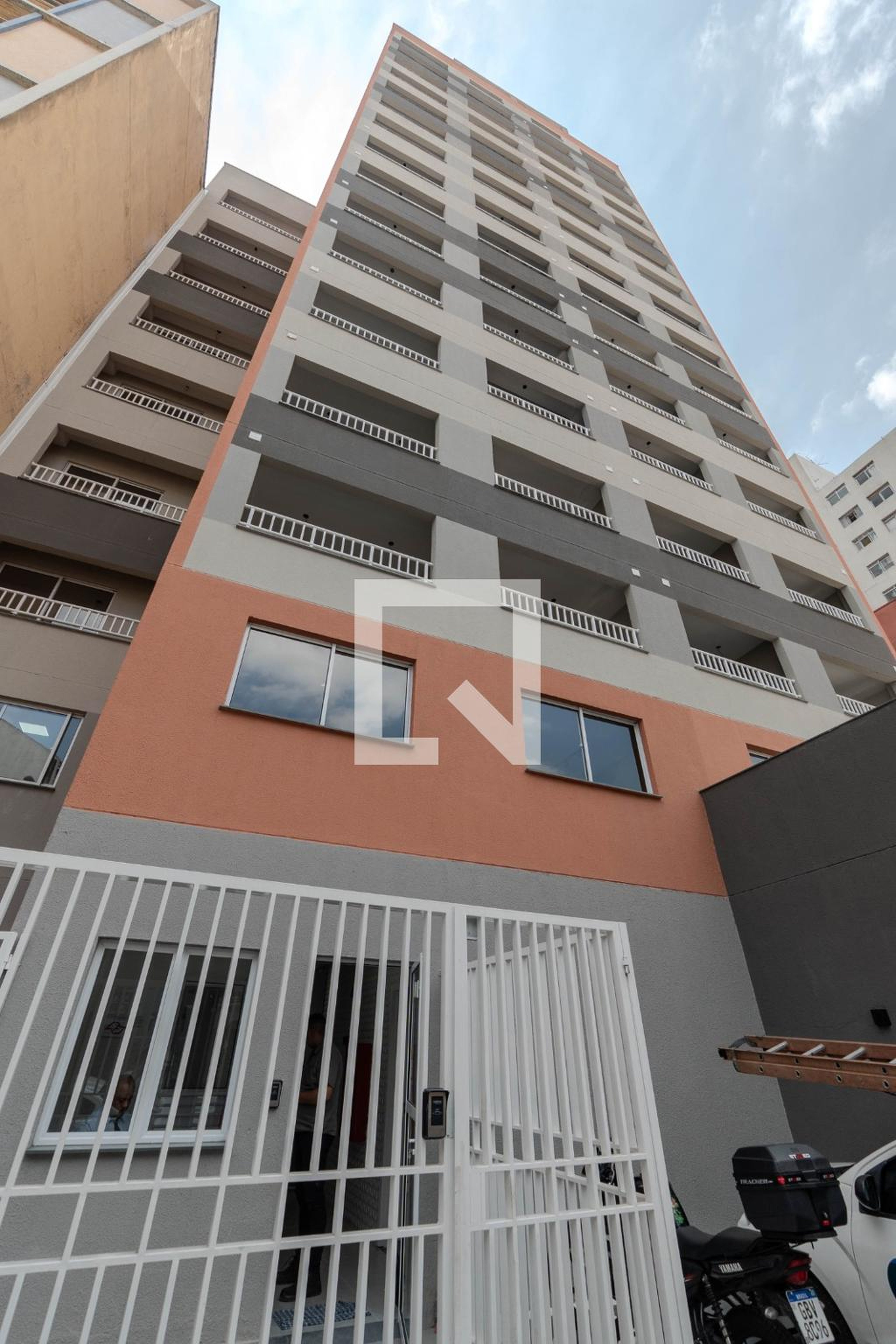 Fachada Condomínio Metrocasa 14 Bis