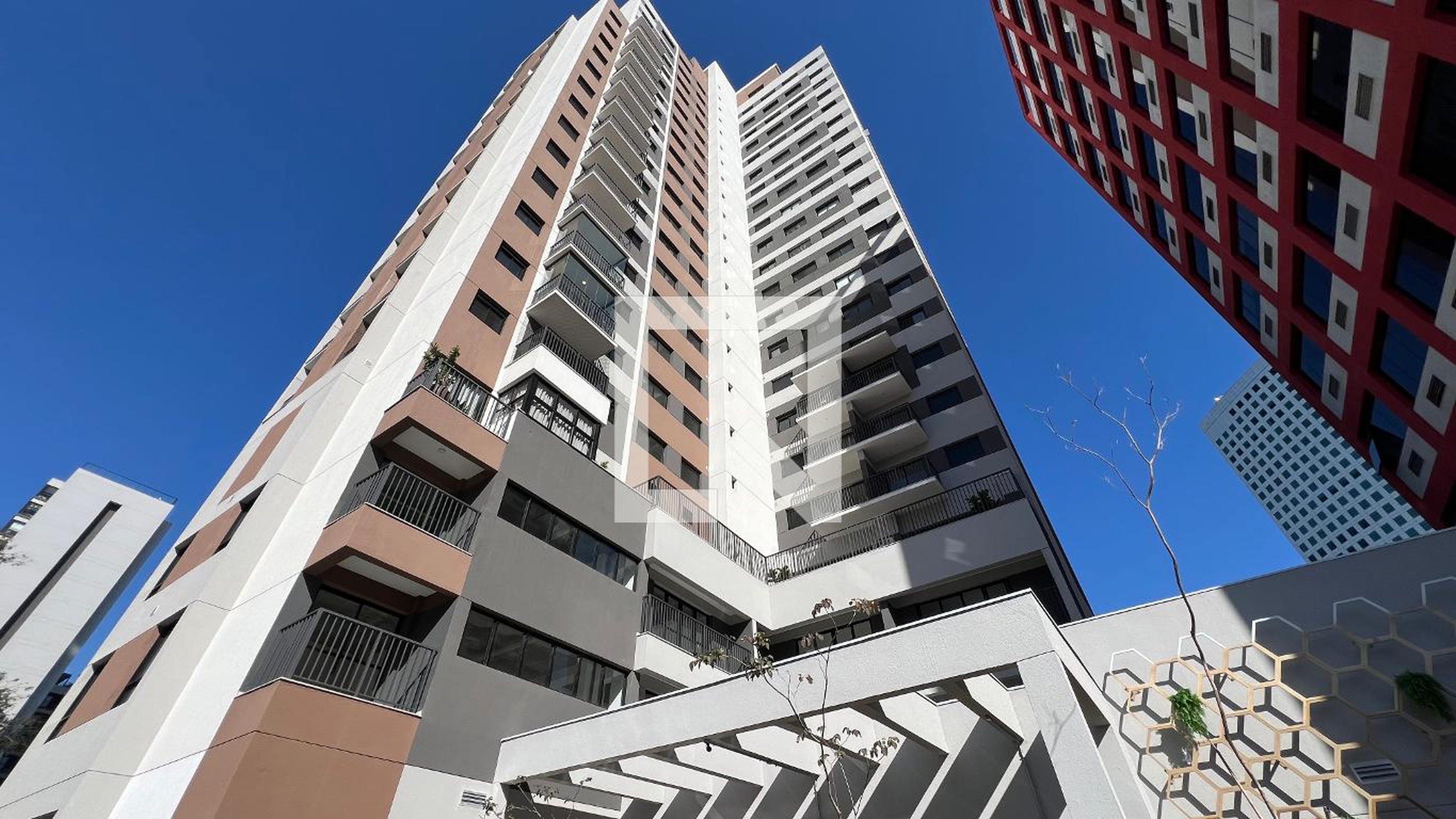 Fachada Condomínio em Ponte Eusébio Matoso, 654