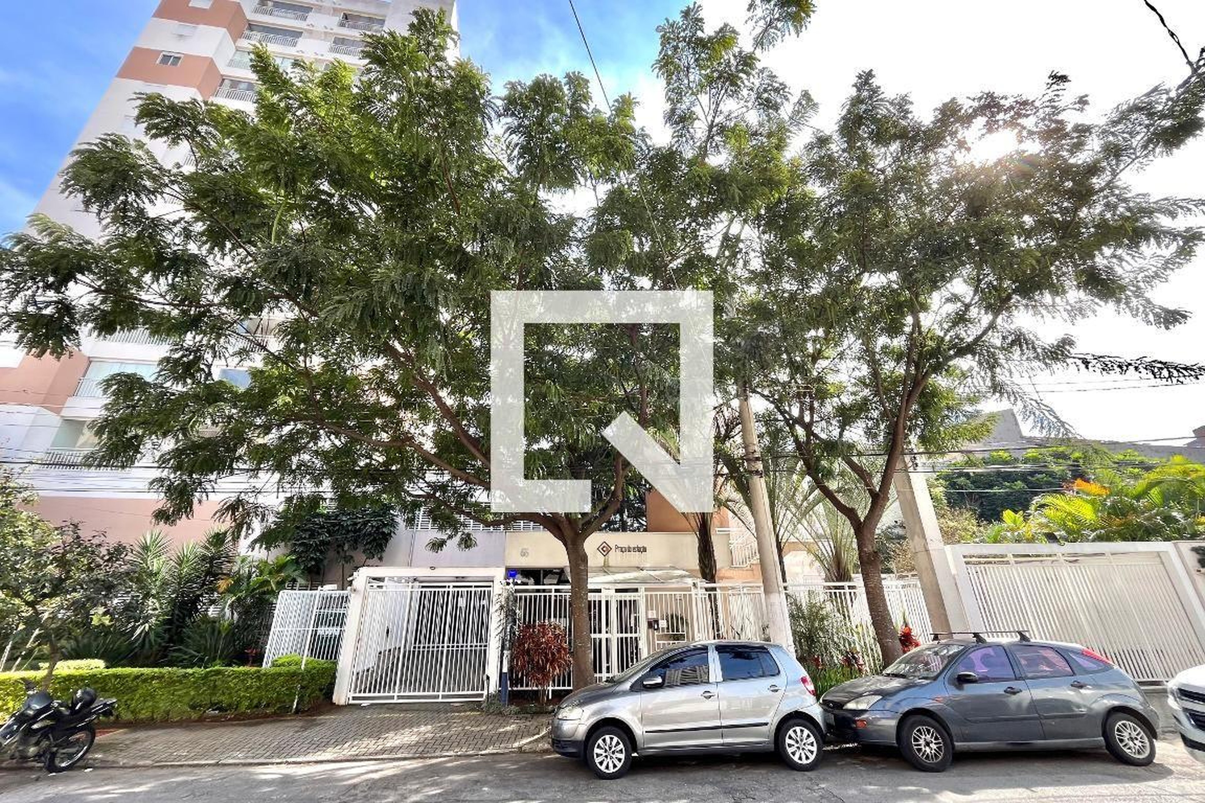 Fachada Condomínio Praça da Estação