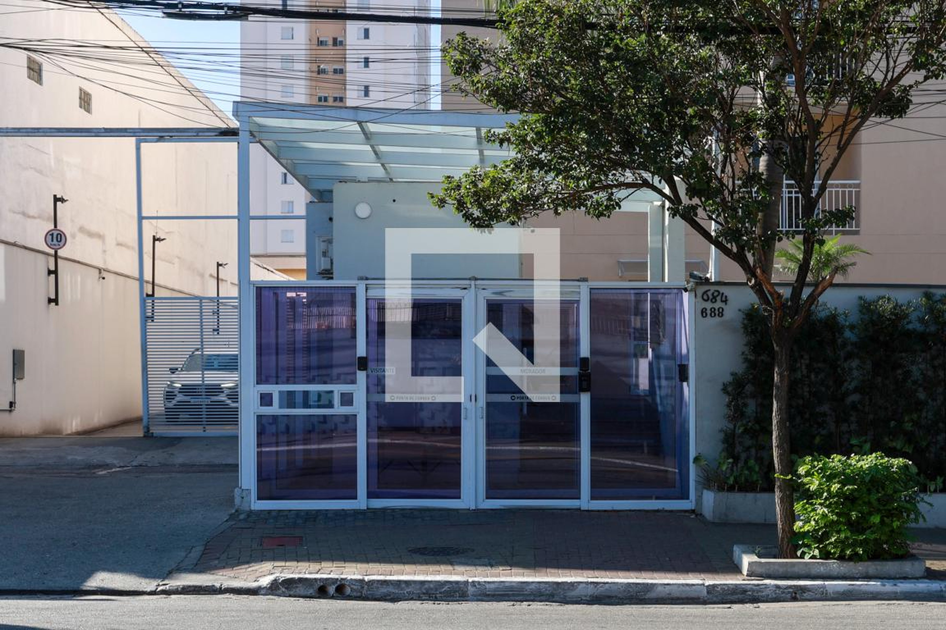 Fachada do condomínio Condomínio Villa Verdi - Celestino Bourroul