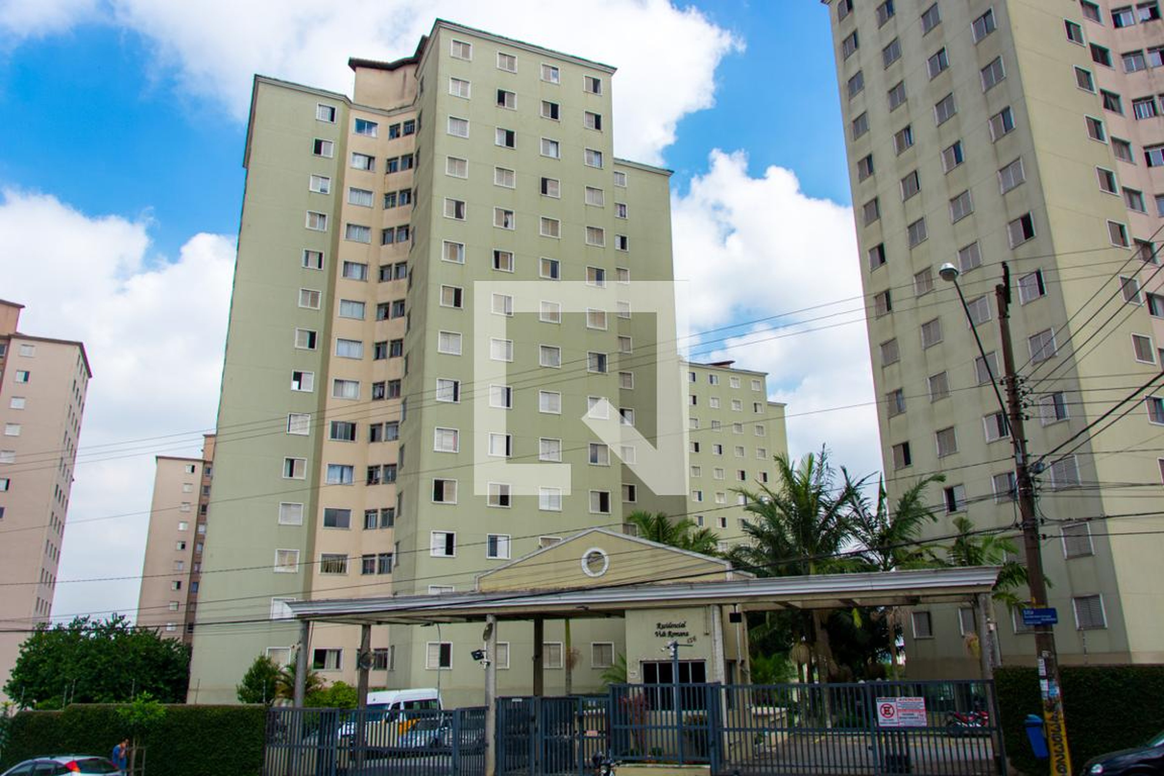 Fachada do condomínio Residencial Vila Romana
