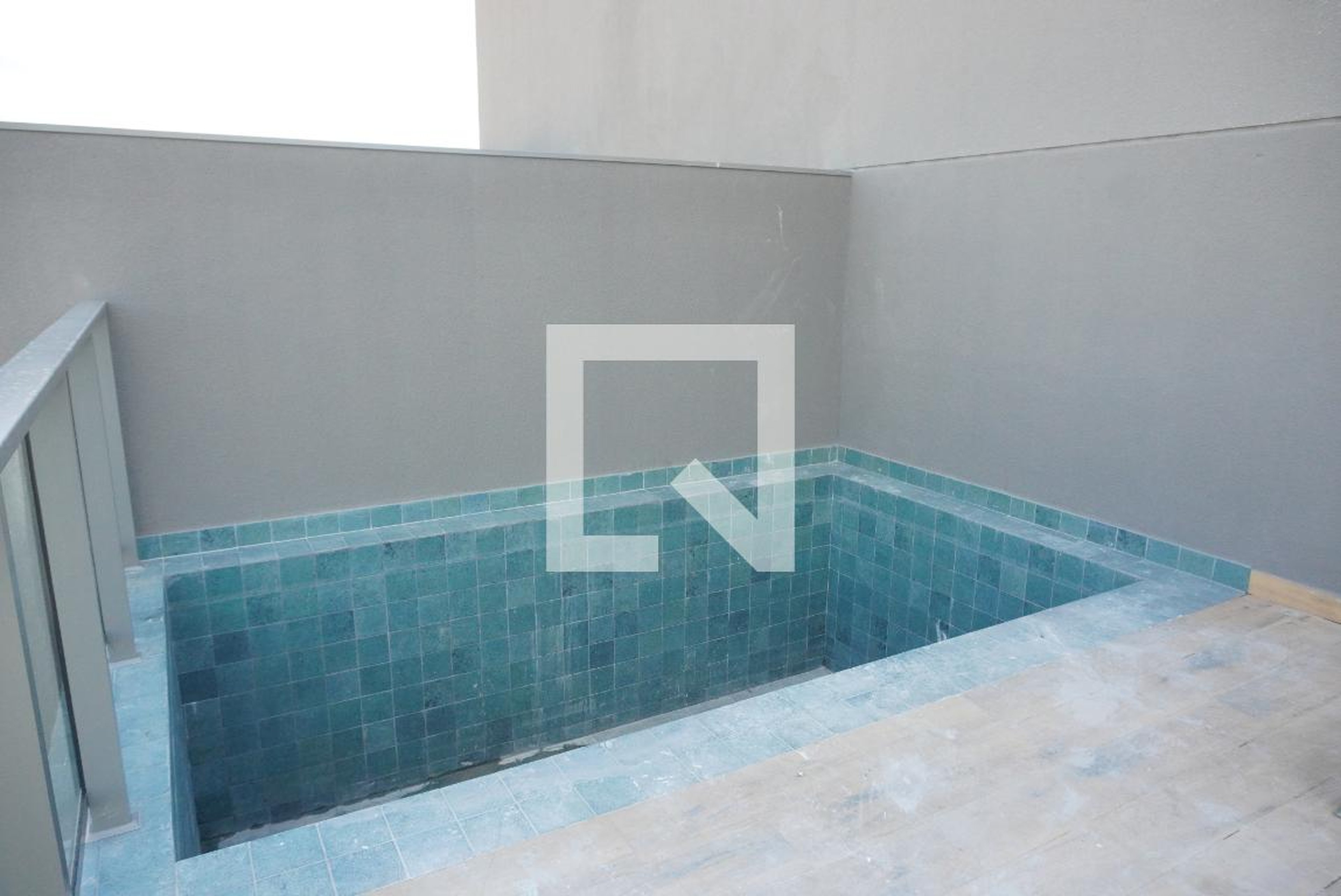 Piscina Condomínio em Avenida Marcos Penteado de Ulhoa Rodrigues, 1116