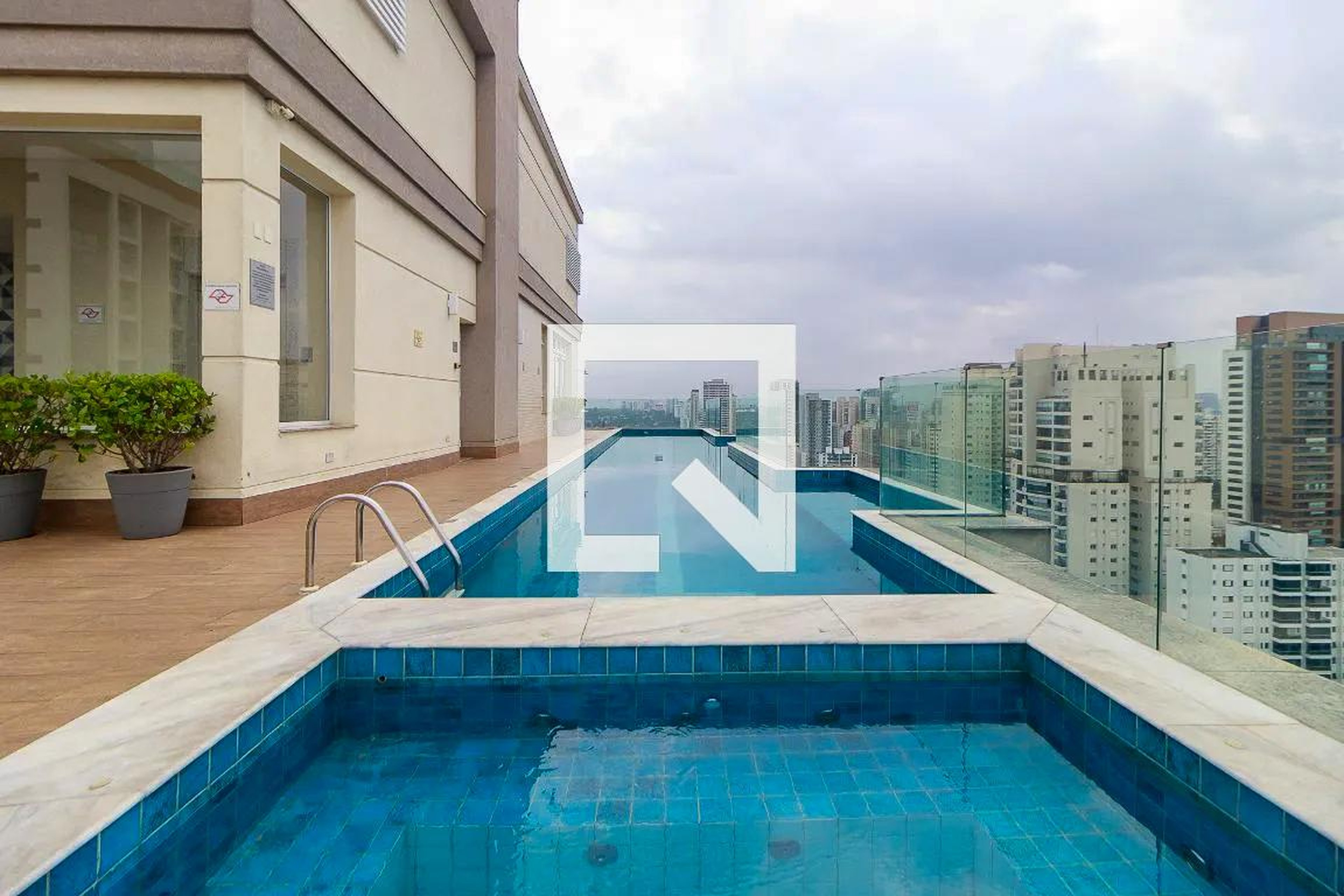 Piscina - Ext Campo Belo