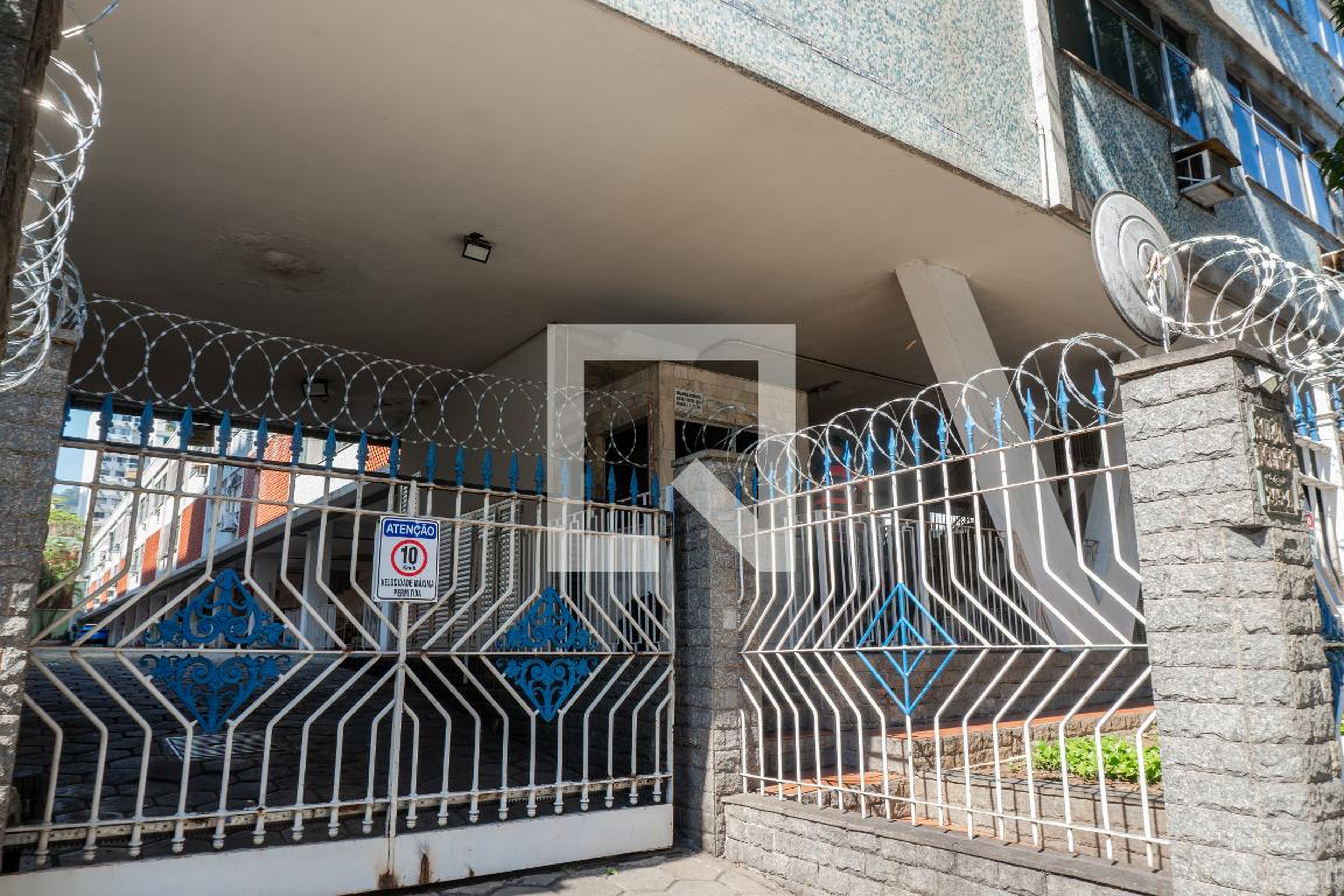 Fachada Condomínio Solar Del Rey