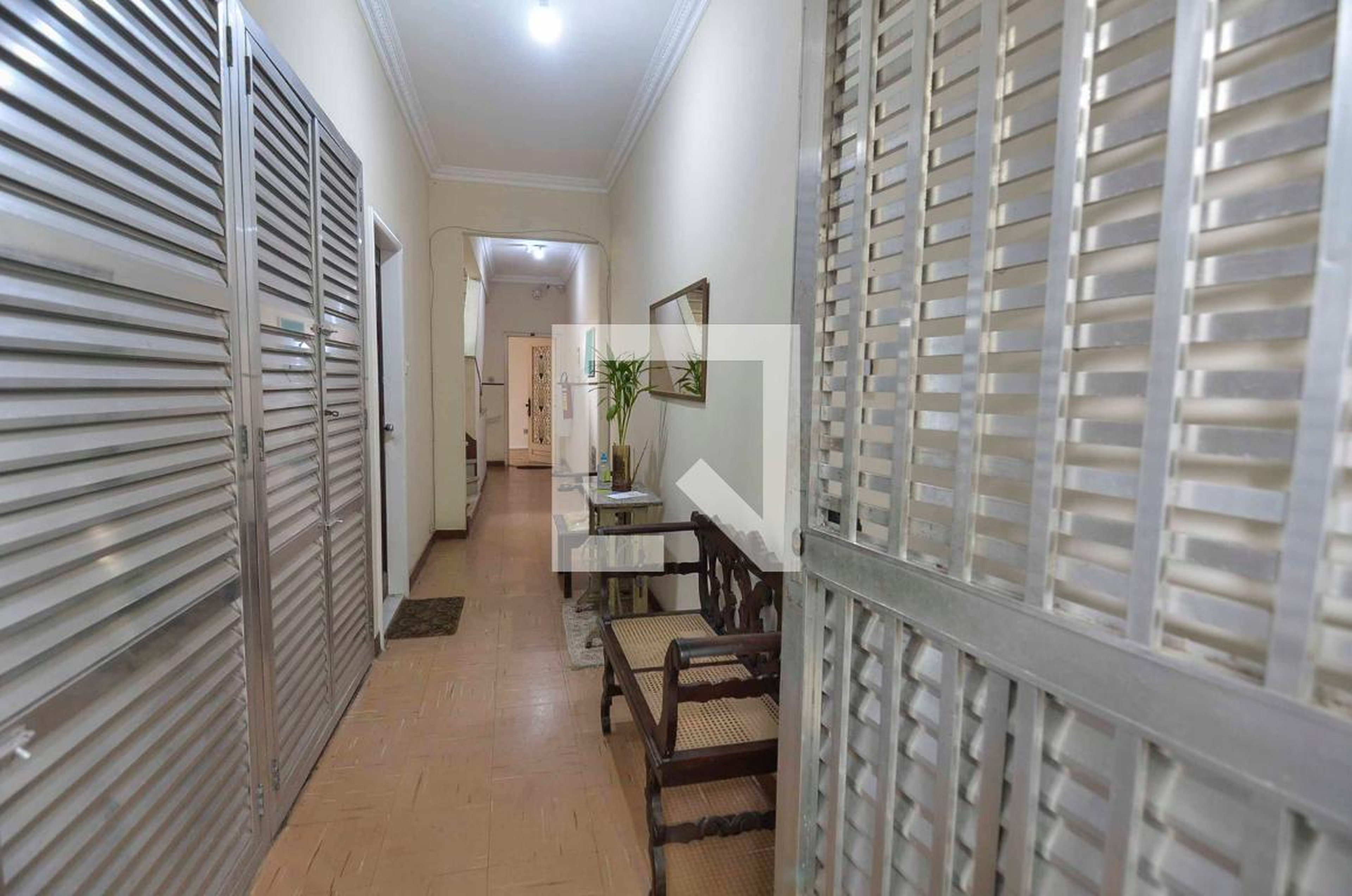 Hall - null