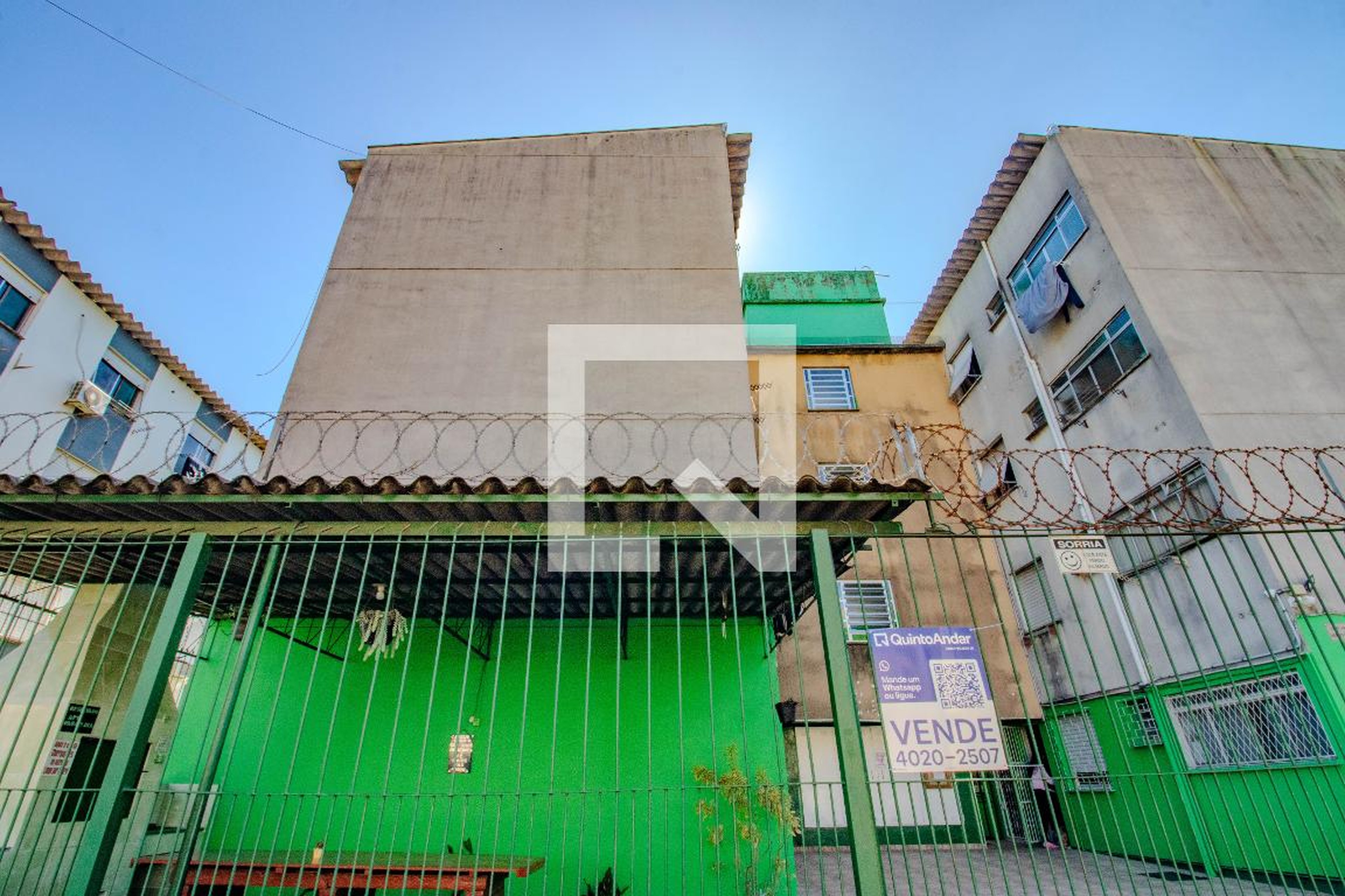 Fachada Condomínio em Rua dos Maias, 1365
