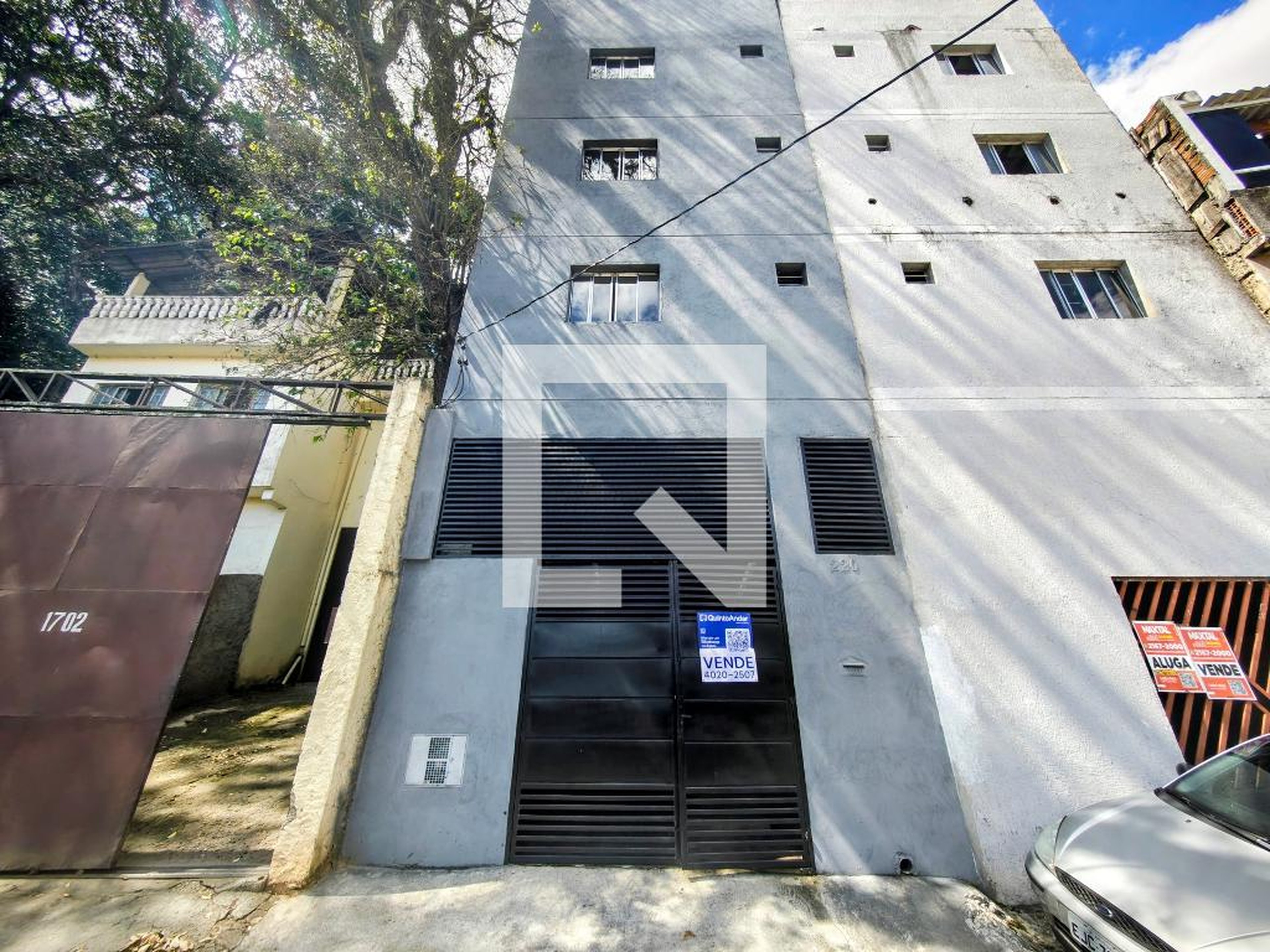 Fachada Condomínio em Rua São Cleto, 220