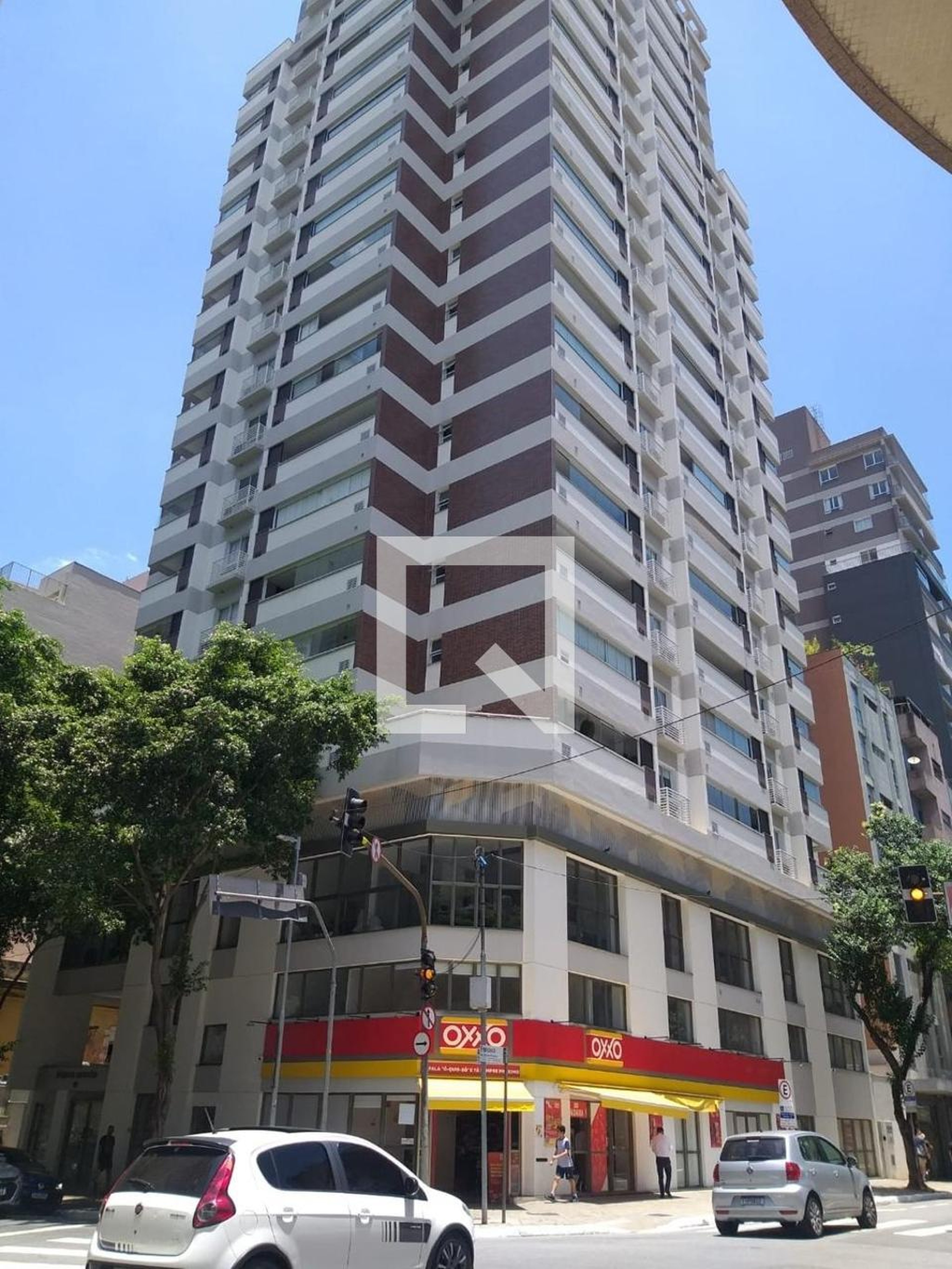 Fachada Condomínio Esquina Paulicéia