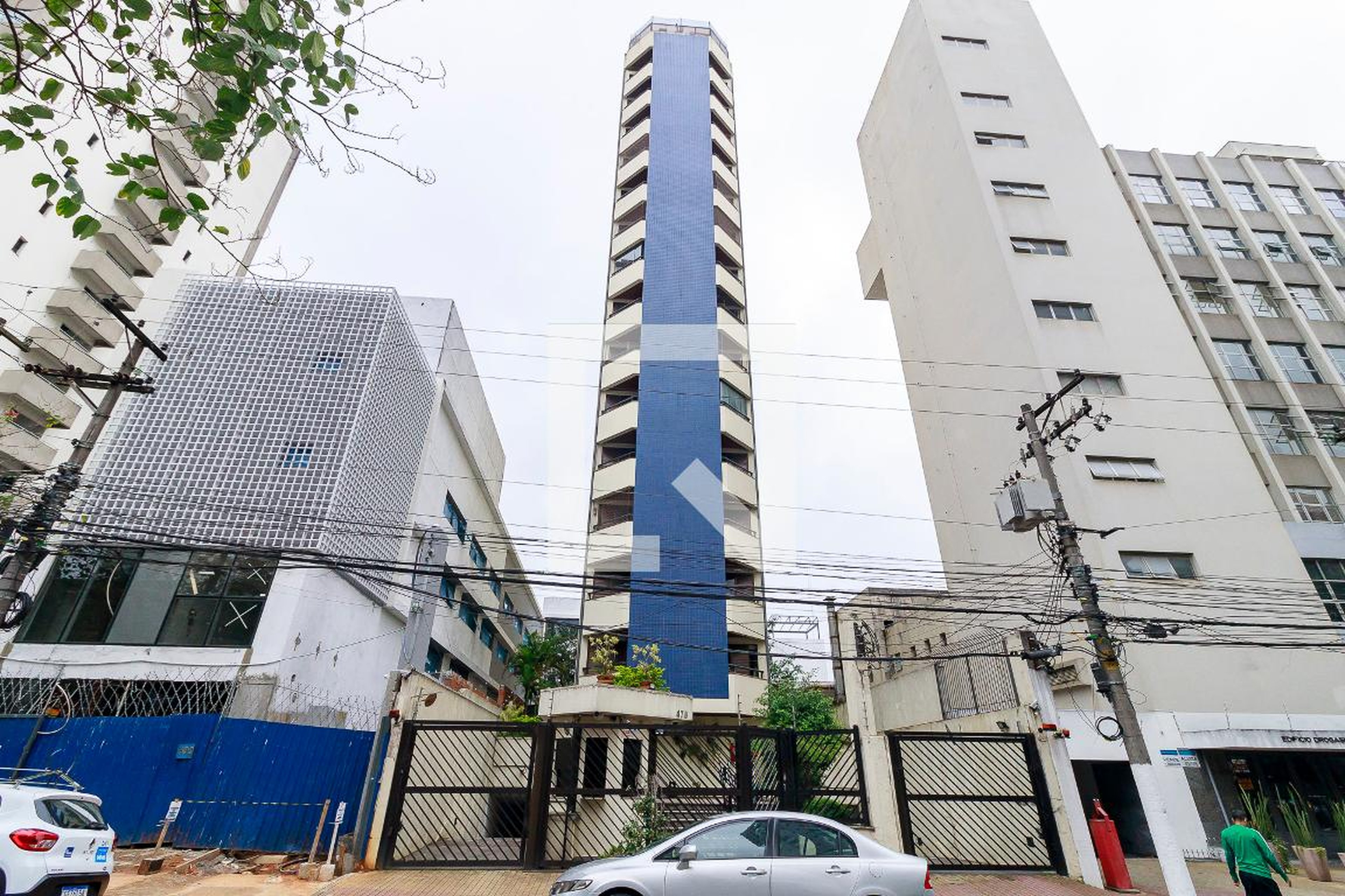 Fachada Condomínio em Rua Barão do Triunfo, 478