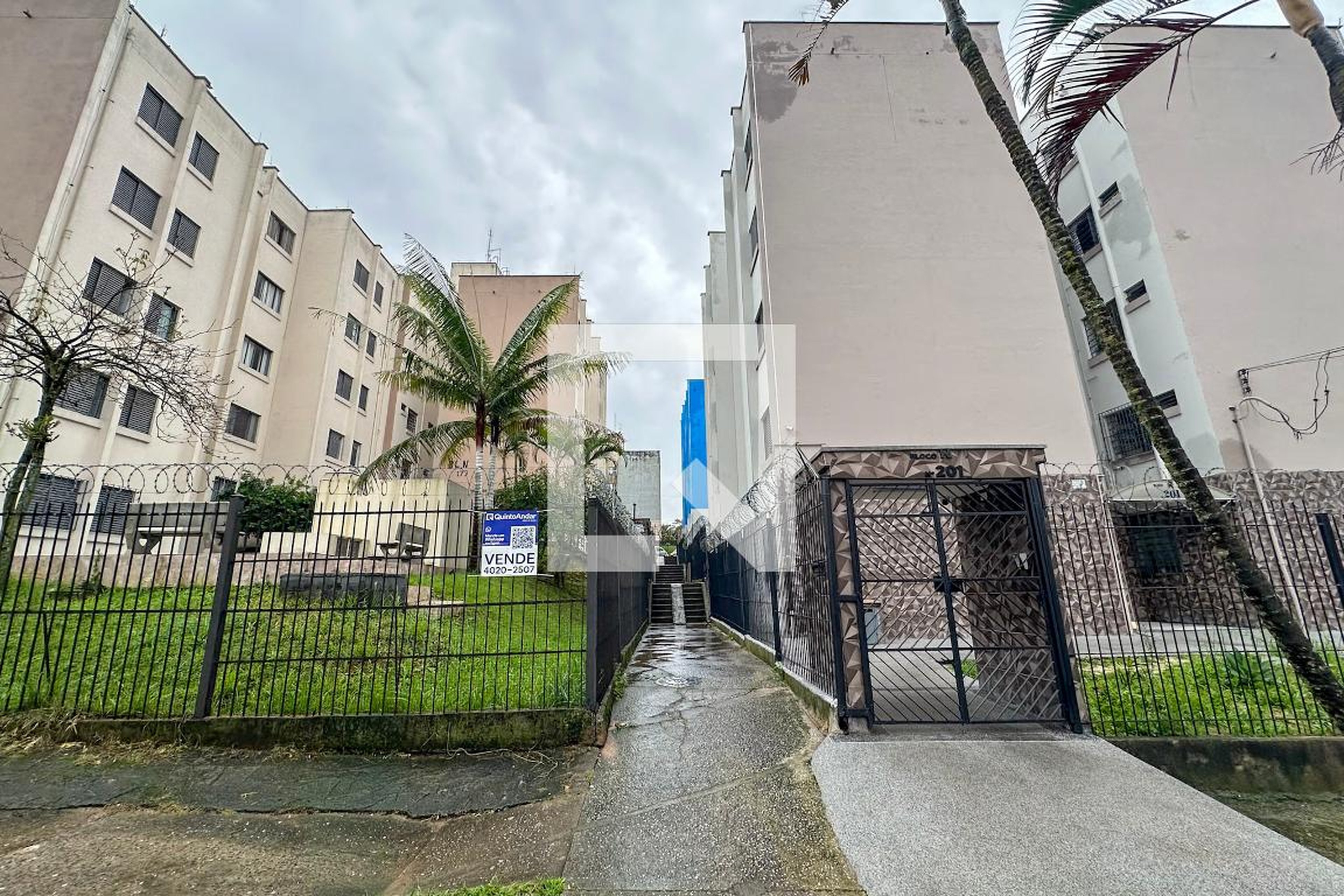 Fachada Condomínio em Avenida dos Ourives, 179