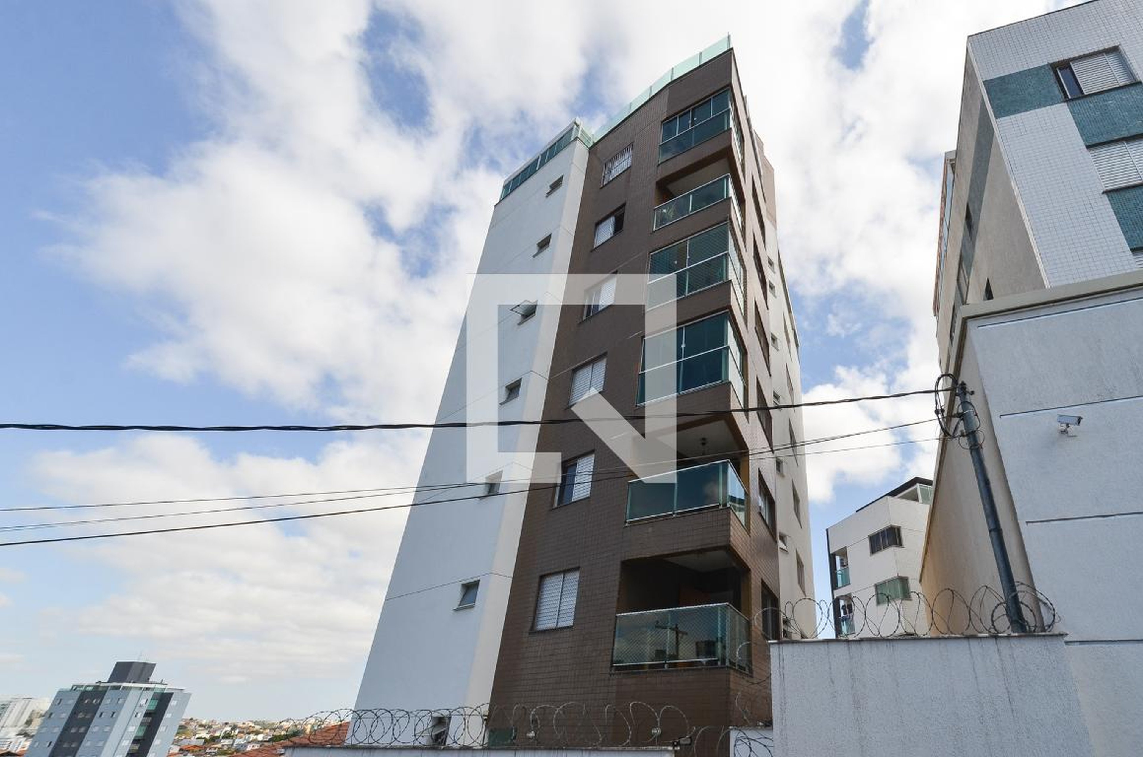 Fachada Condomínio Monte Rosso