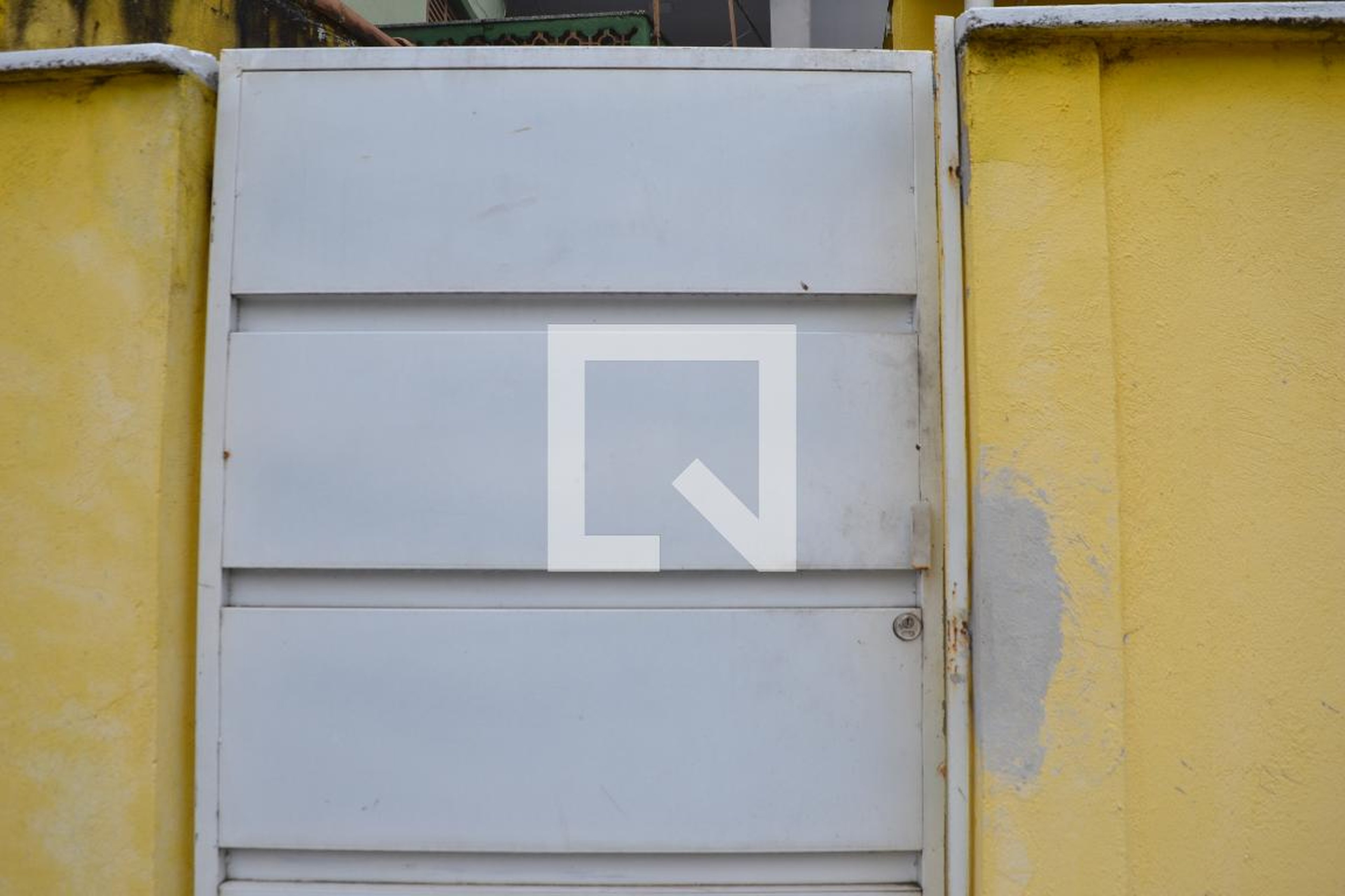 Fachada Condomínio em Rua Jacinto Rabelo, 167