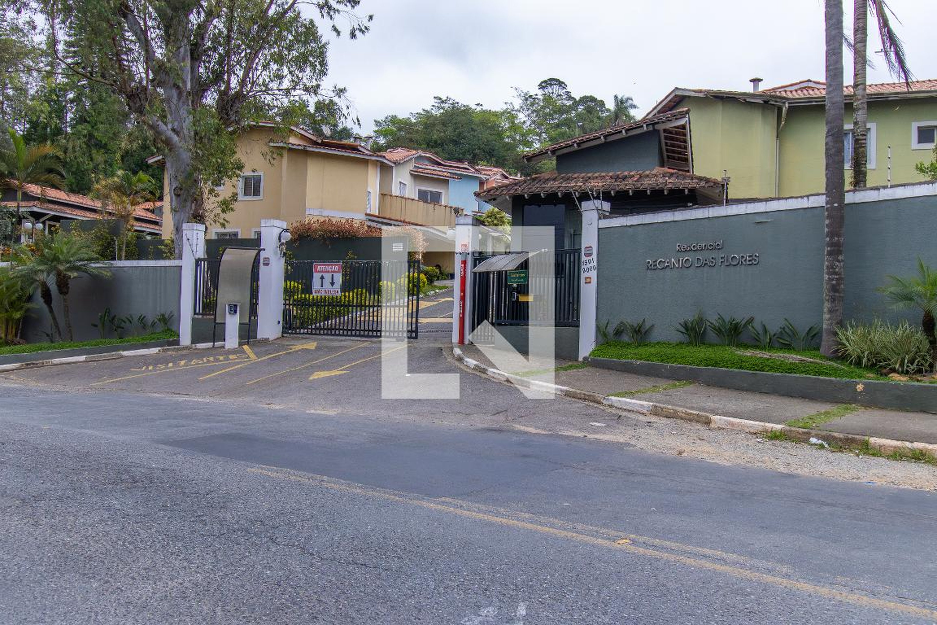 Fachada Condomínio Recanto das Flores