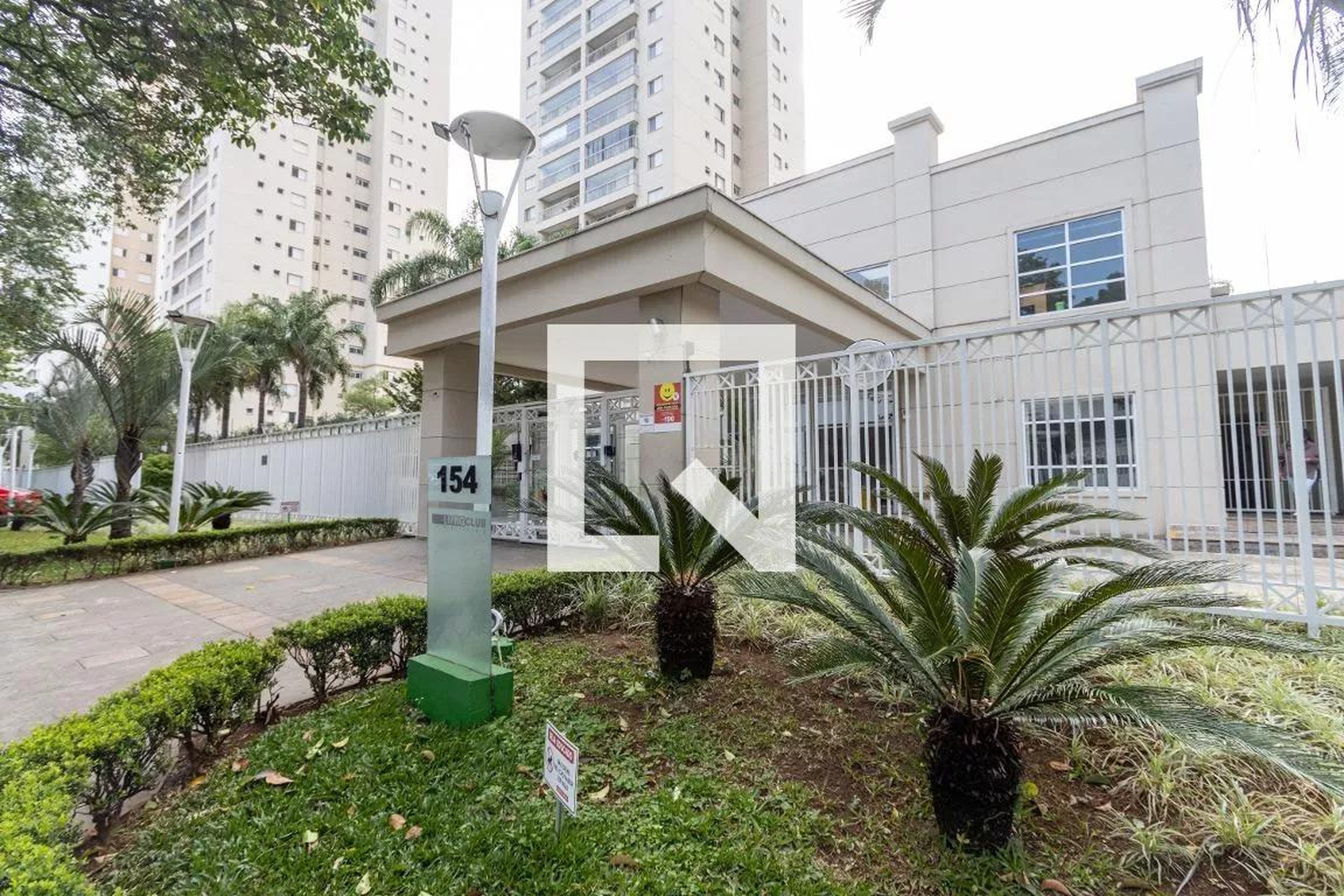 Fachada Condomínio Living Club Refuge