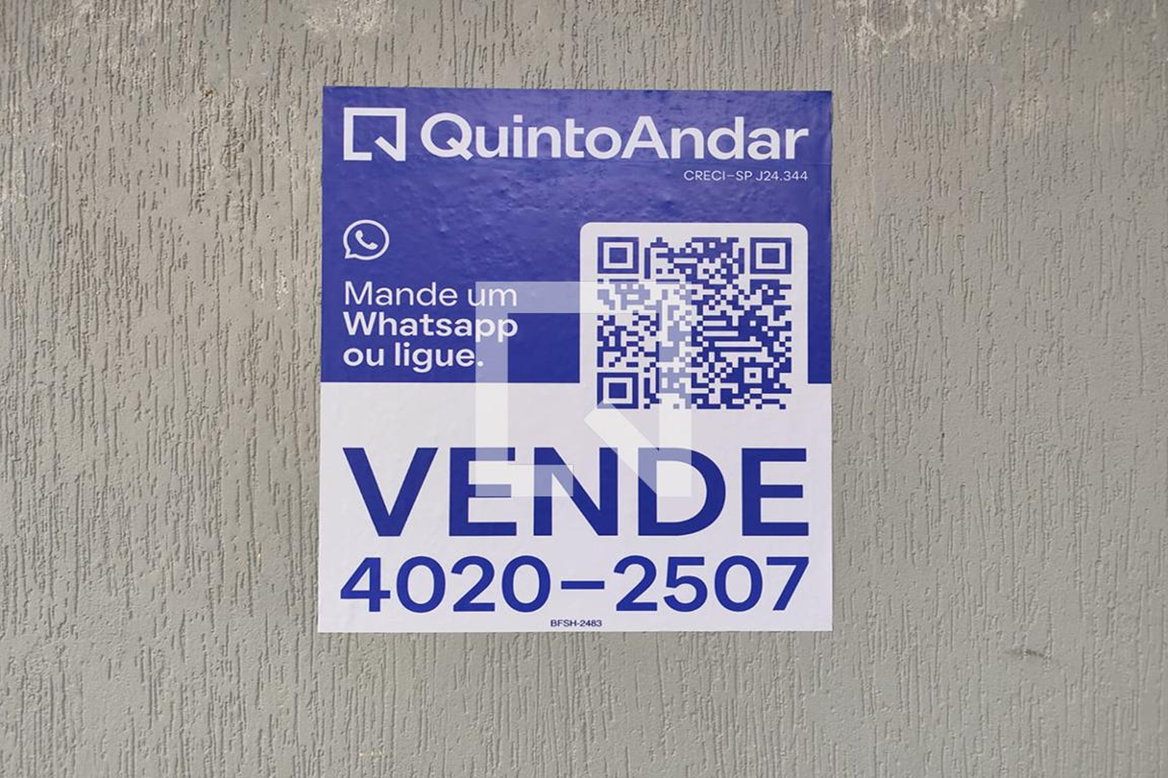 Fachada Condomínio em Rua Ribeira do Pombal, 224