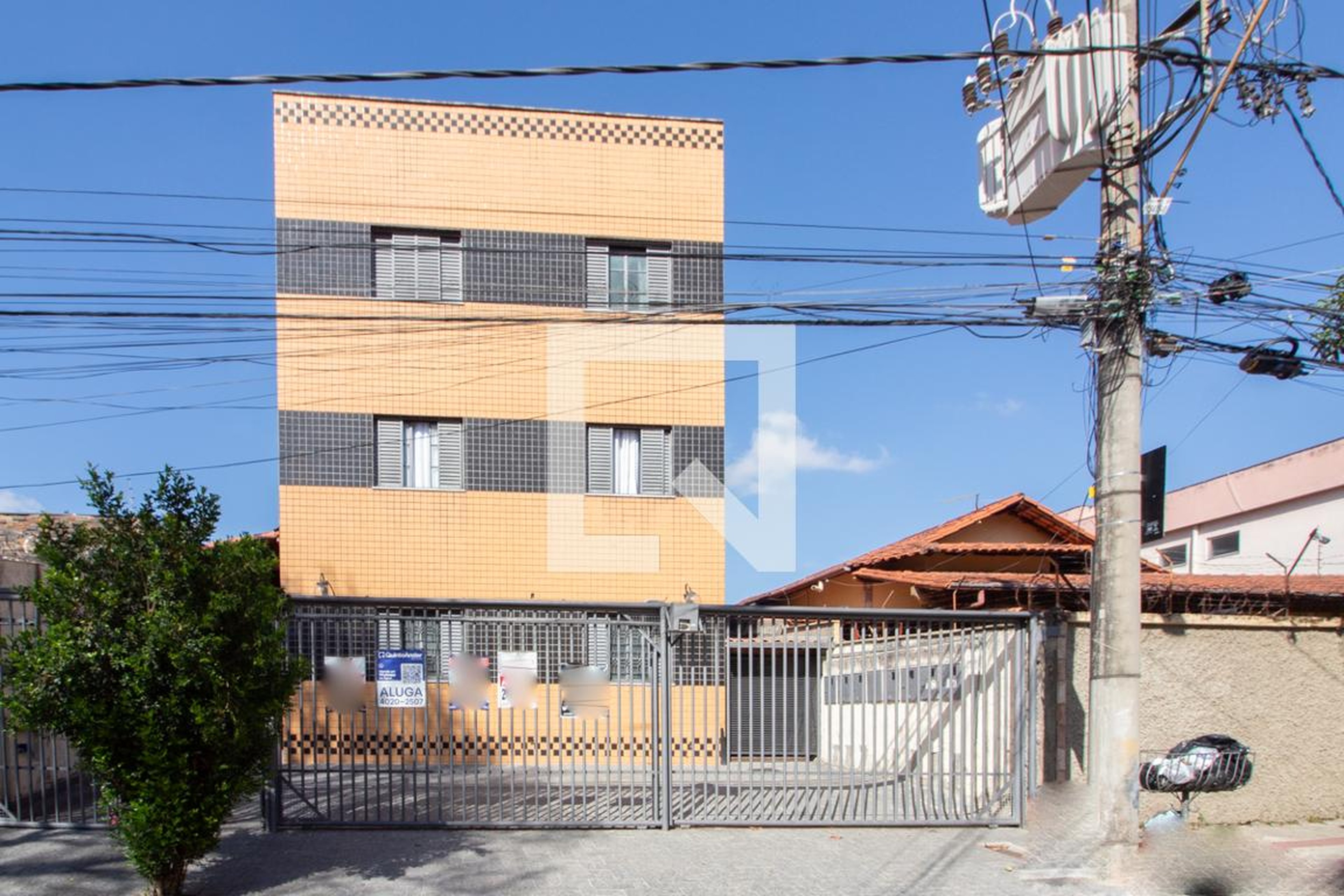 Fachada Condomínio em Rua Nilton Baldo, 161