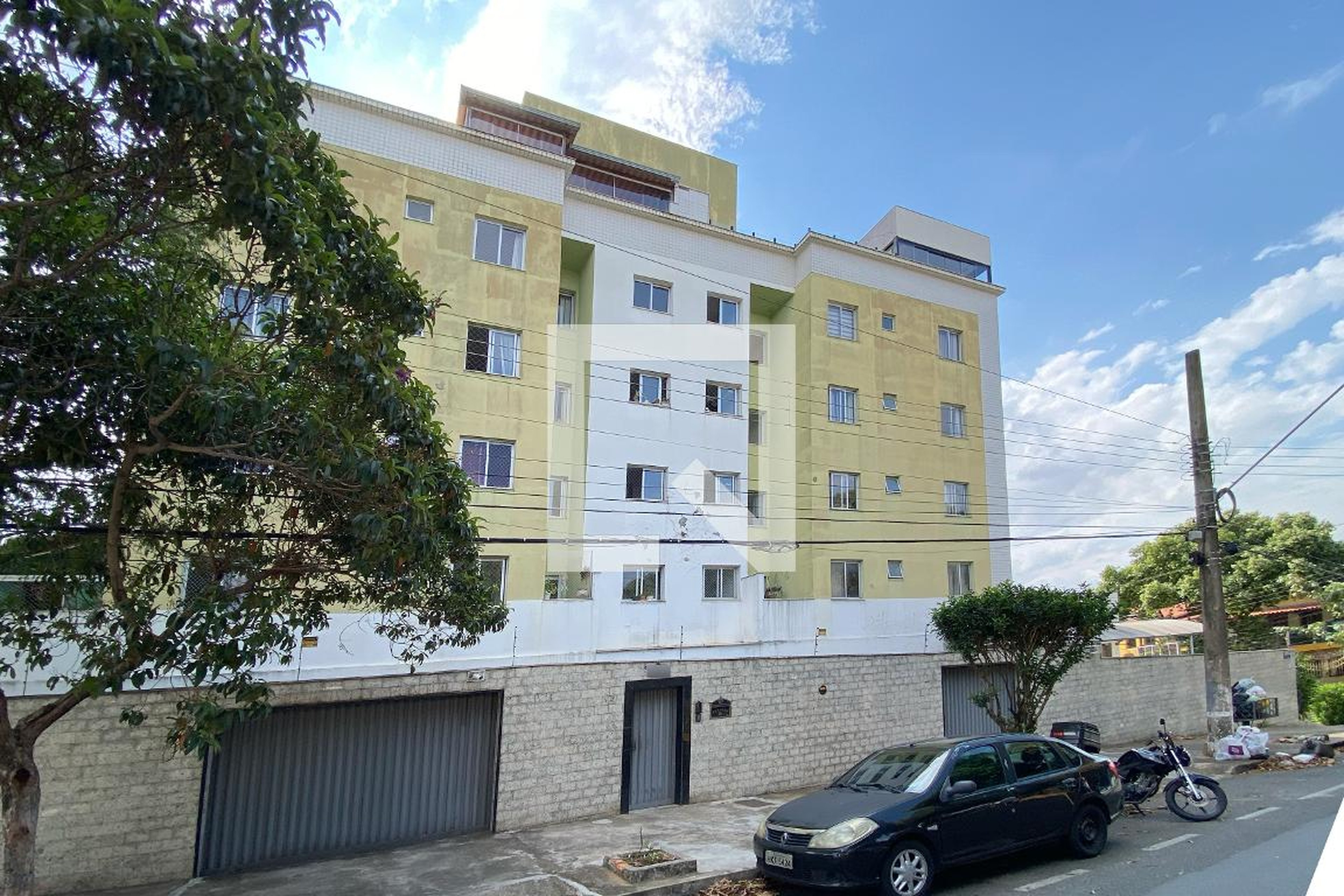 Fachada Condomínio em Rua Professor Bressane, 895