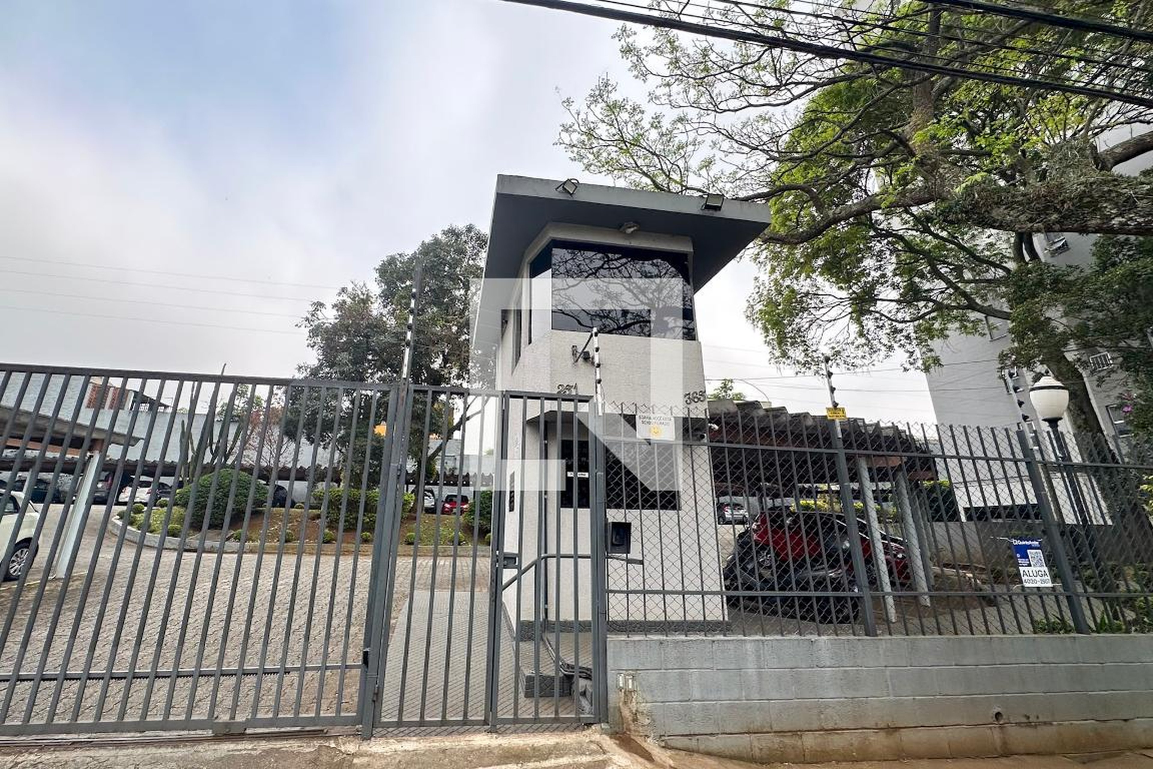 Fachada Condomínio Conjunto Habitacional Miraflores I