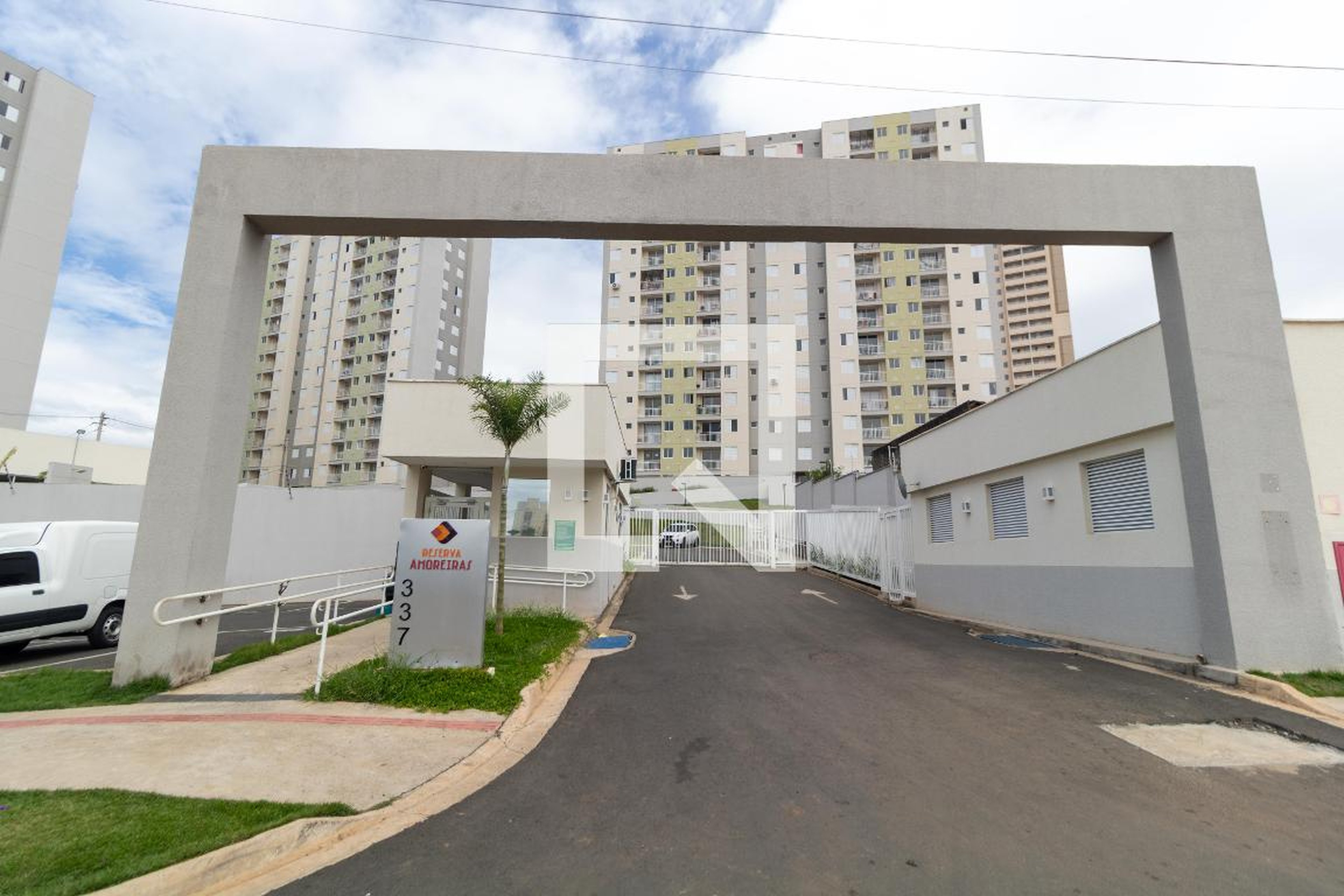 Fachada Condomínio Reserva Amoreiras