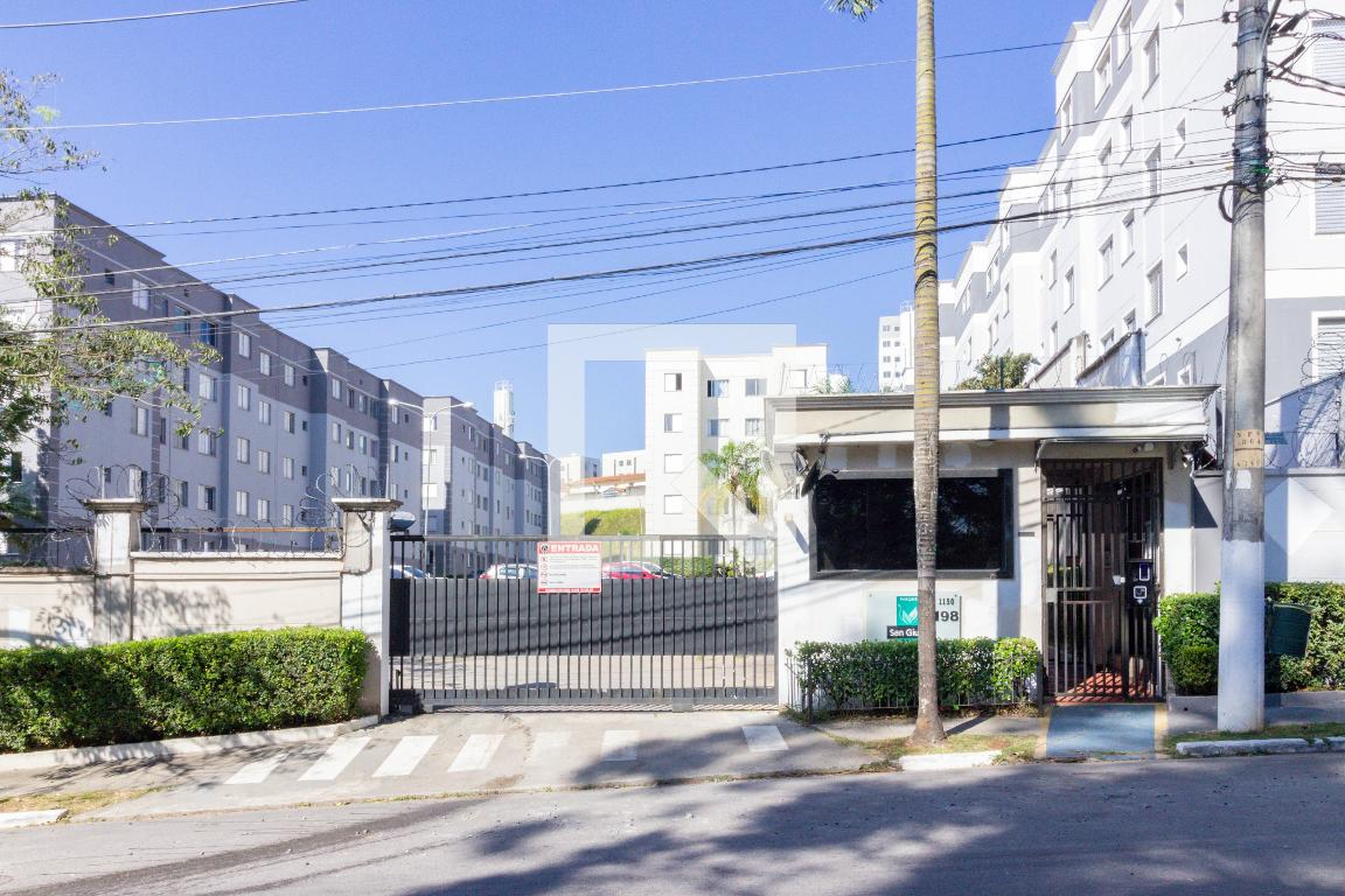 Fachada Condomínio em Avenida Amador Aguiar, 1198